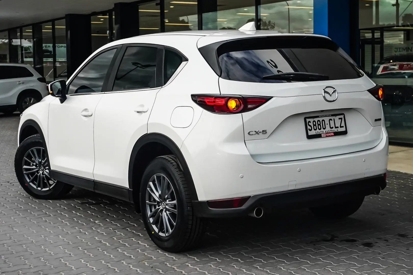 2021 Mazda CX-5 Gallery Image 2