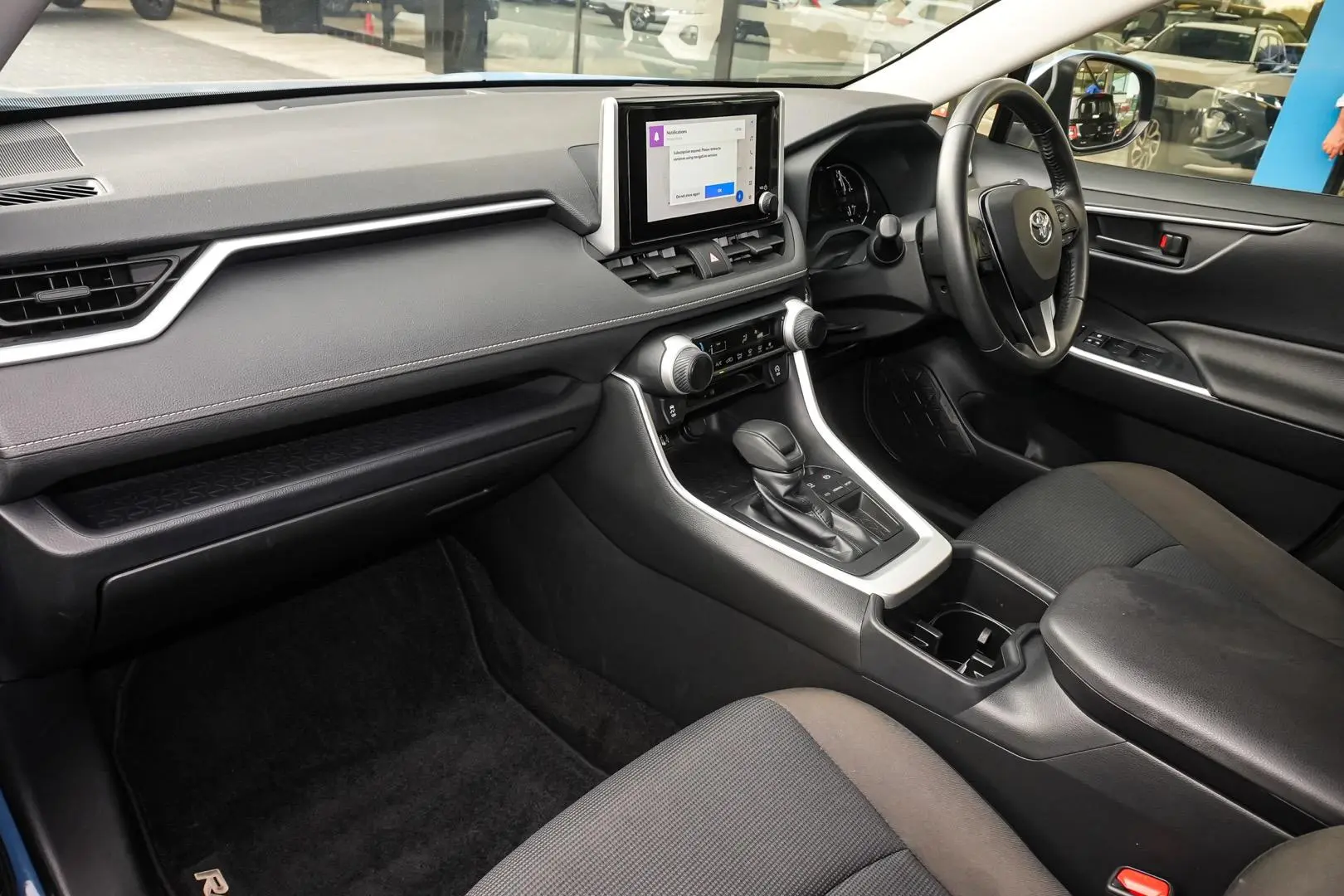 2024 Toyota RAV4 Gallery Image 10