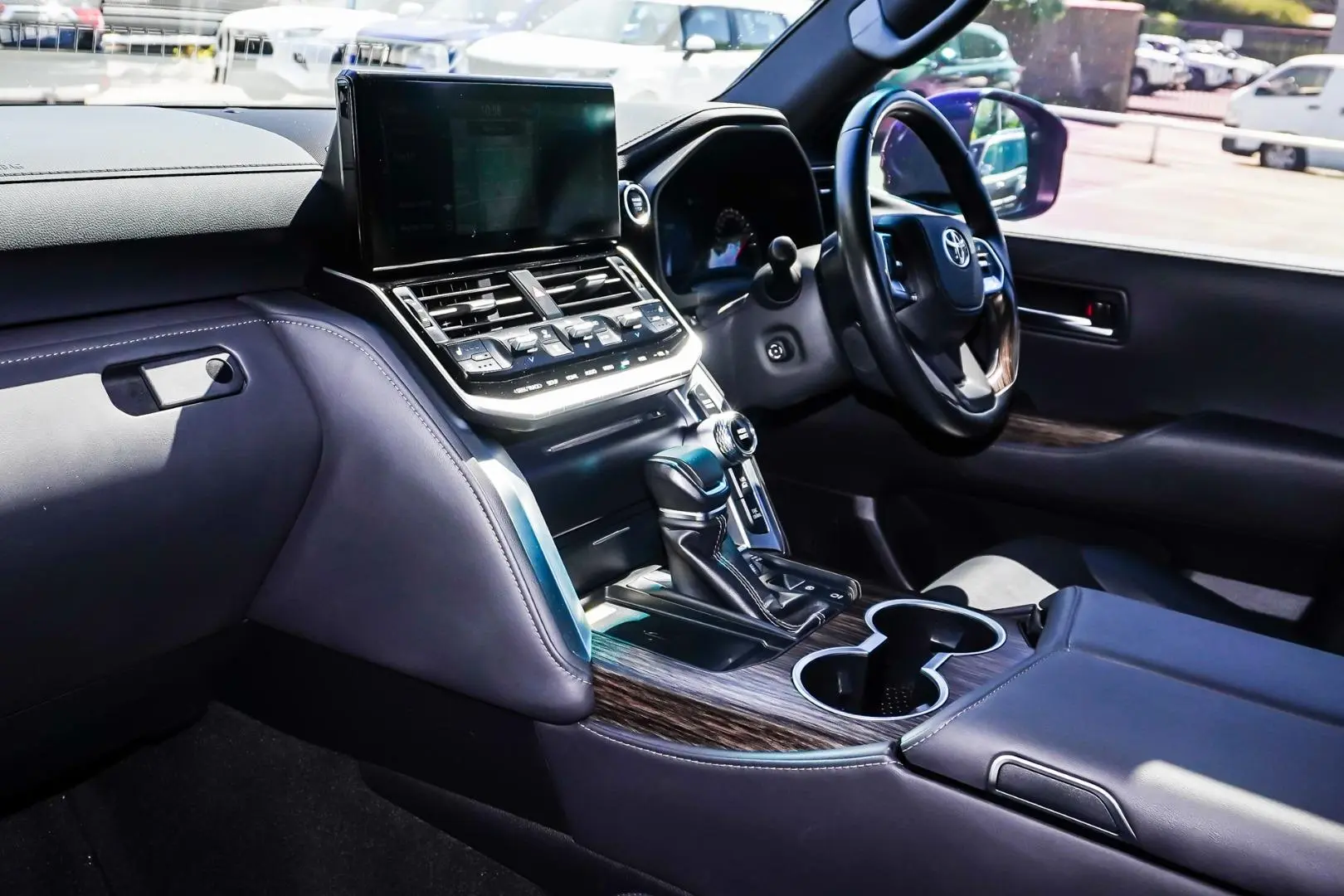 2022 Toyota Landcruiser Gallery Image 10