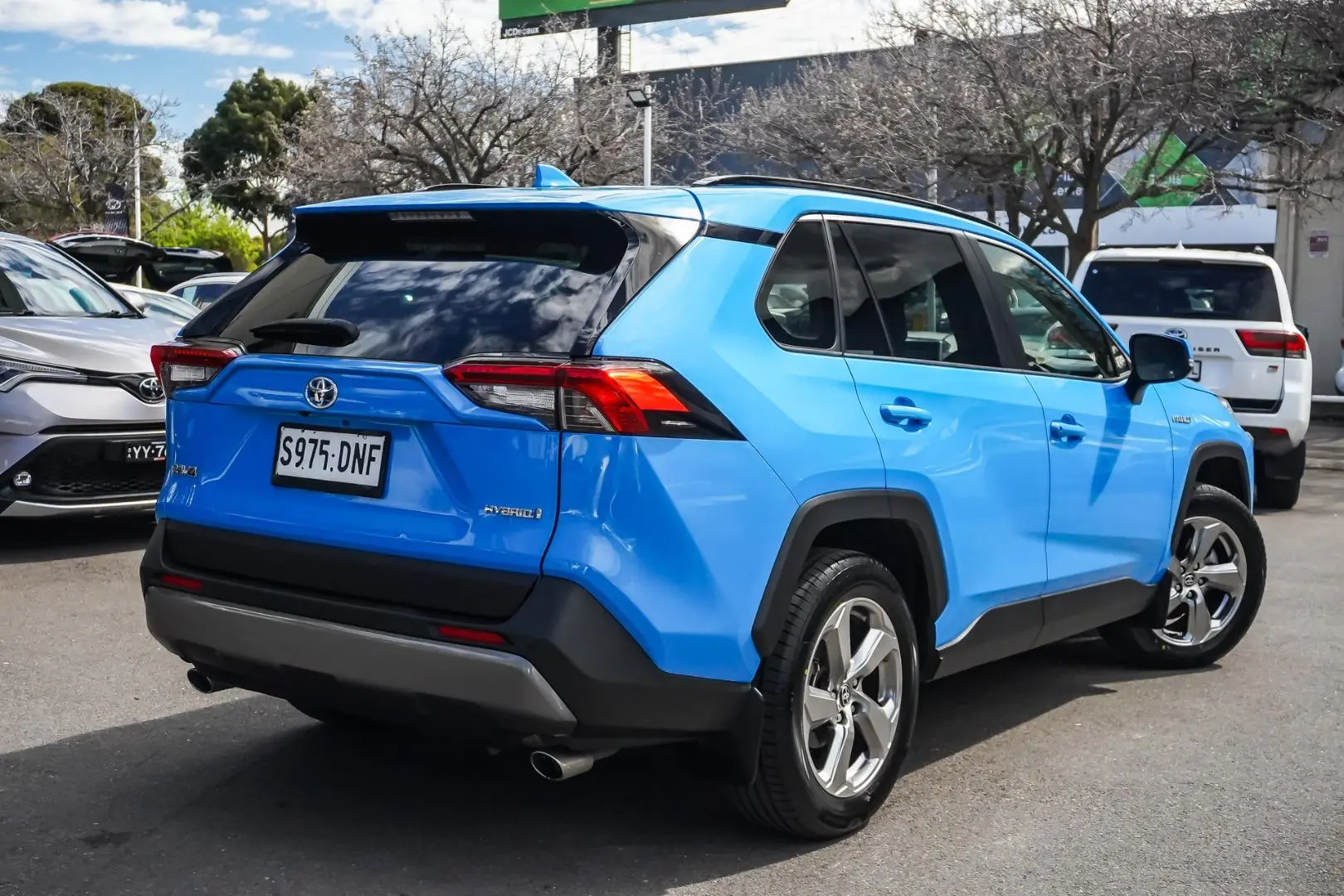2020 Toyota RAV4 Gallery Image 3