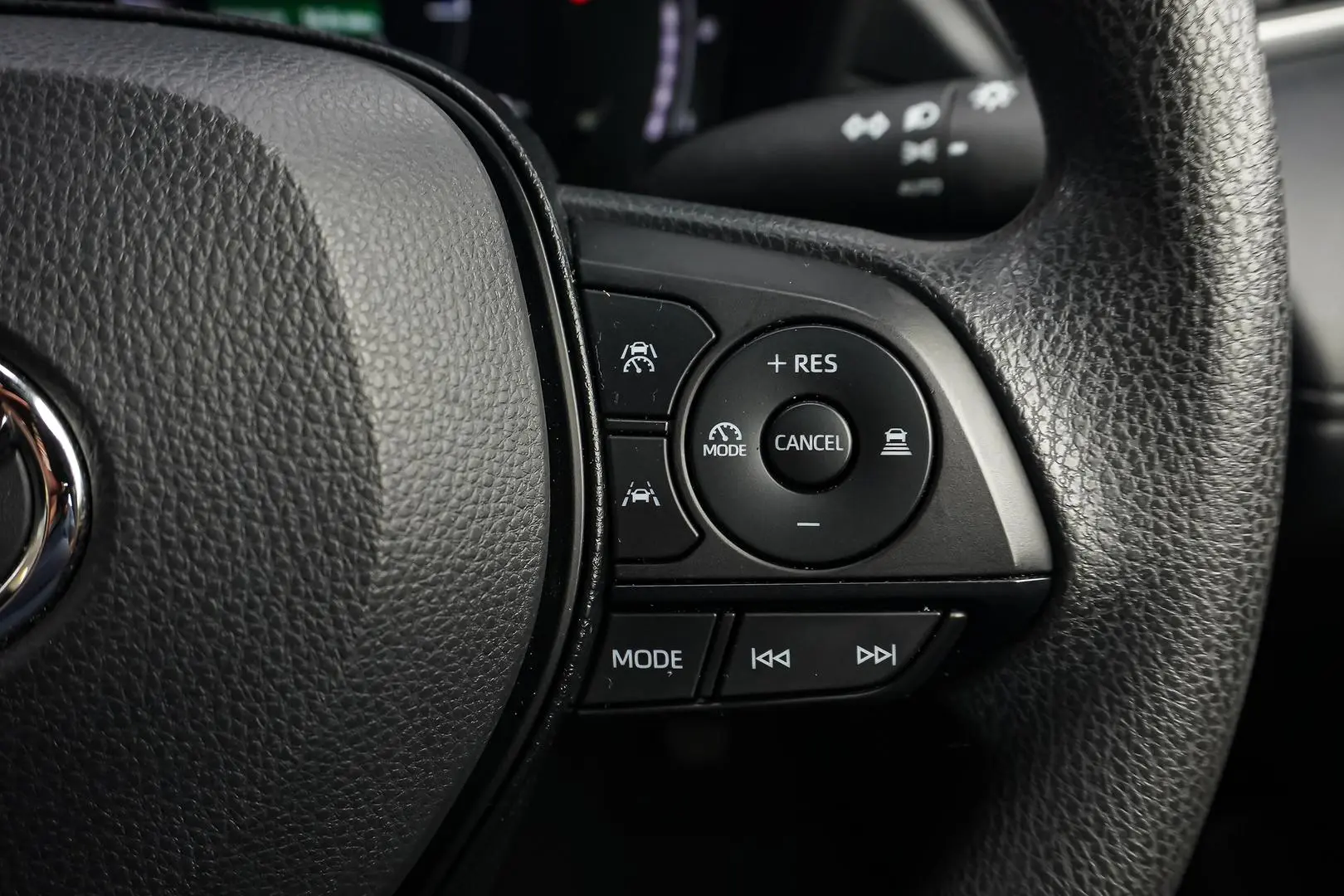 2025 Toyota Corolla Cross Gallery Image 20