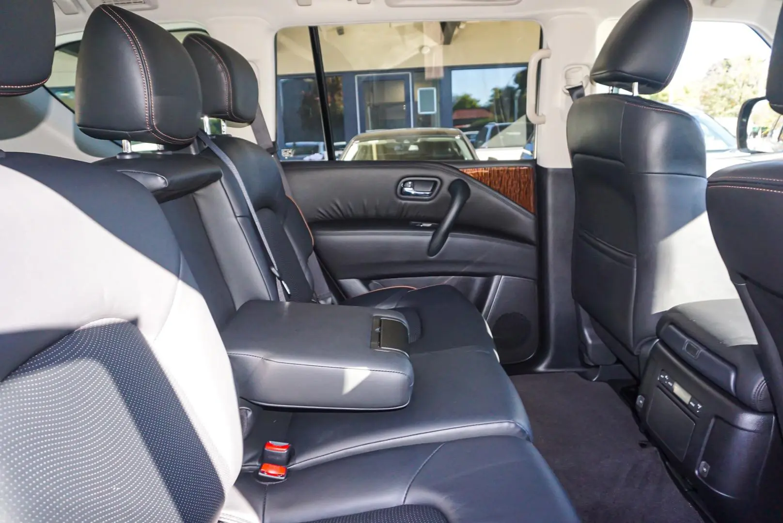 2023 Nissan Patrol Gallery Image 8