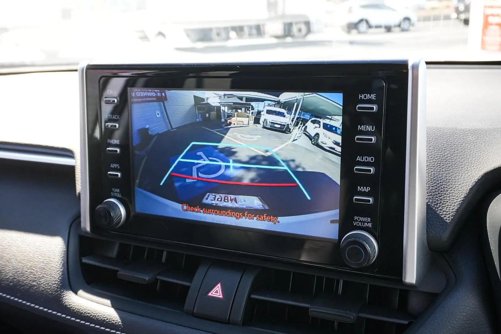 2022 Toyota RAV4 Gallery Image 23