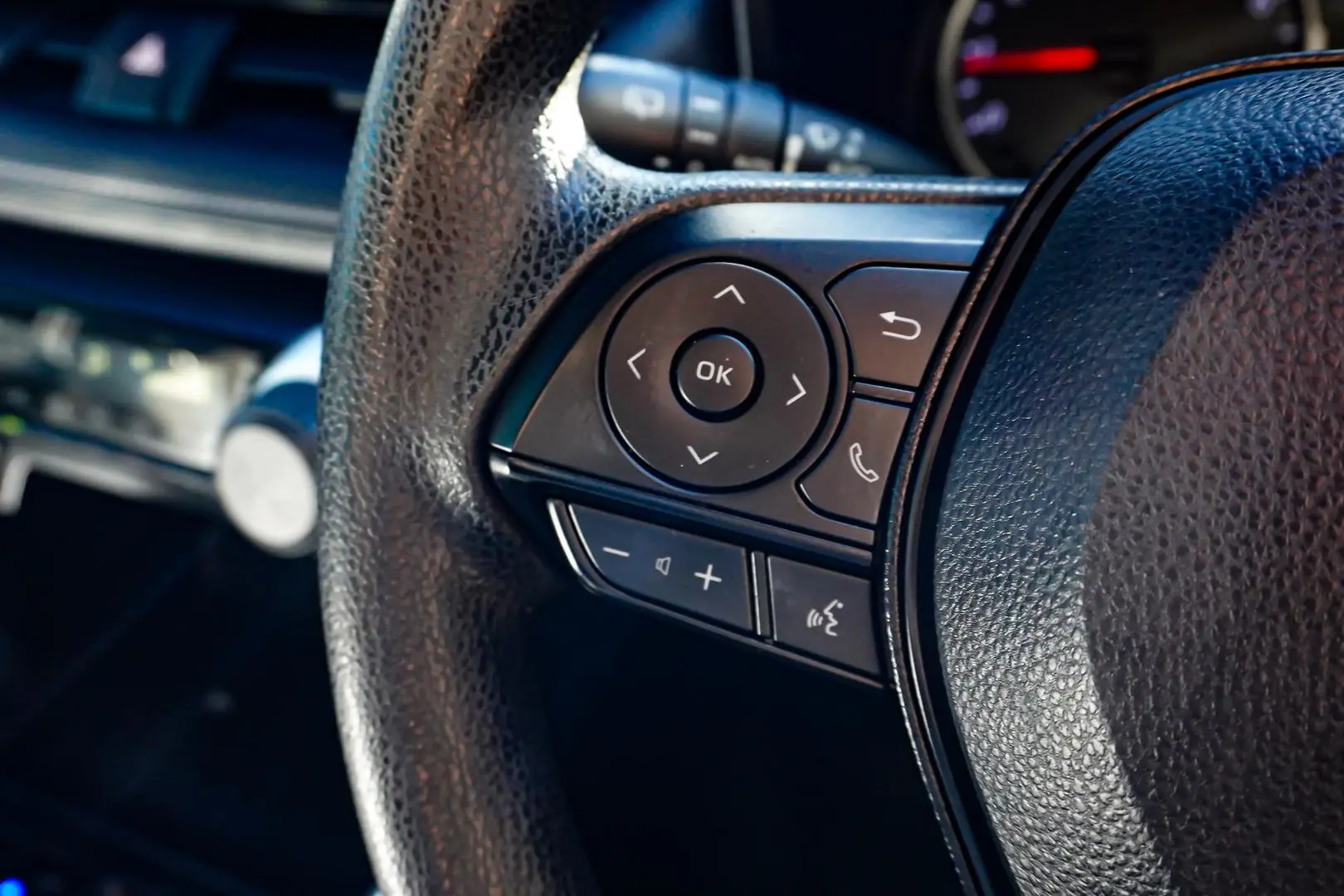 2020 Toyota RAV4 Gallery Image 18