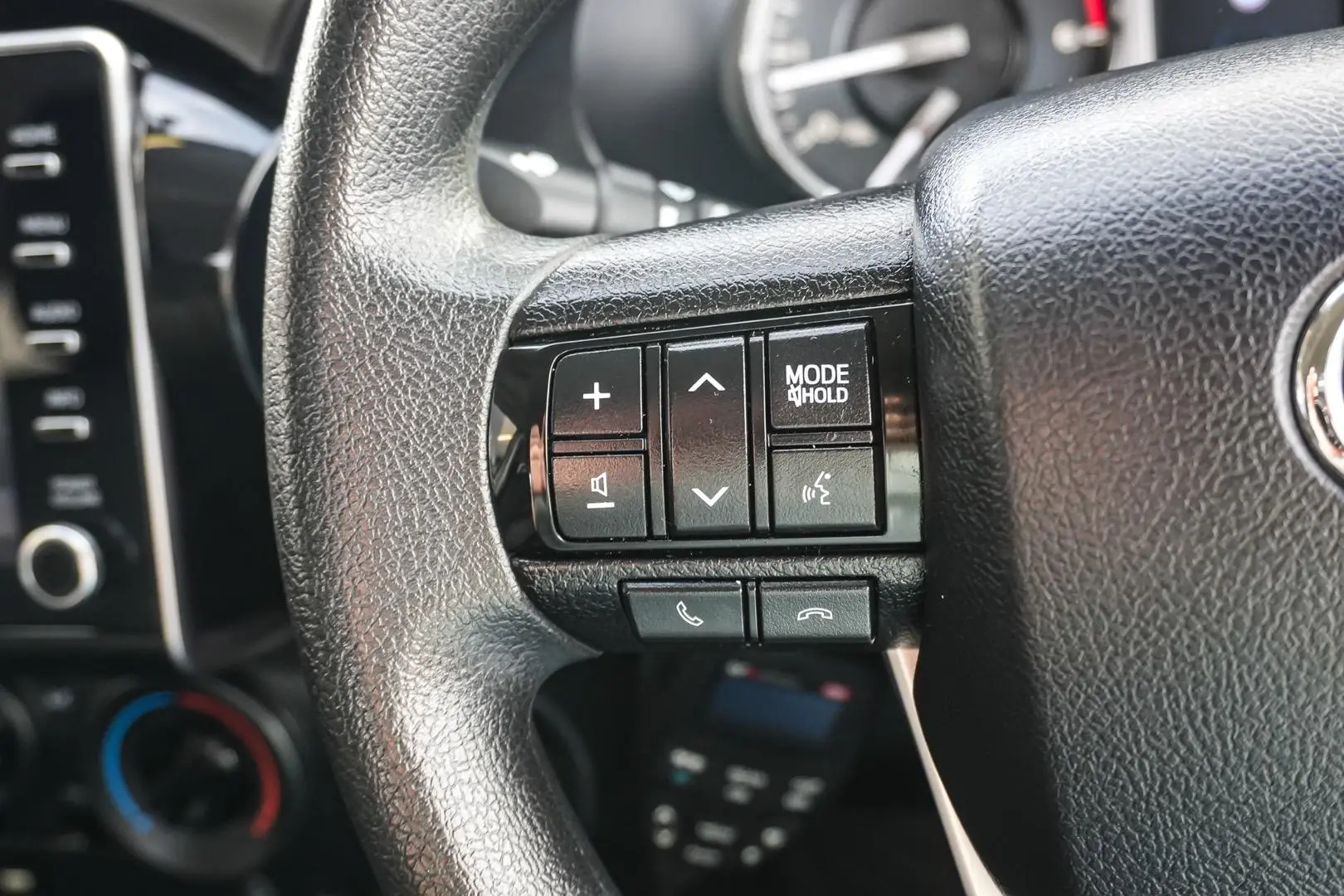 2021 Toyota Hilux Gallery Image 18