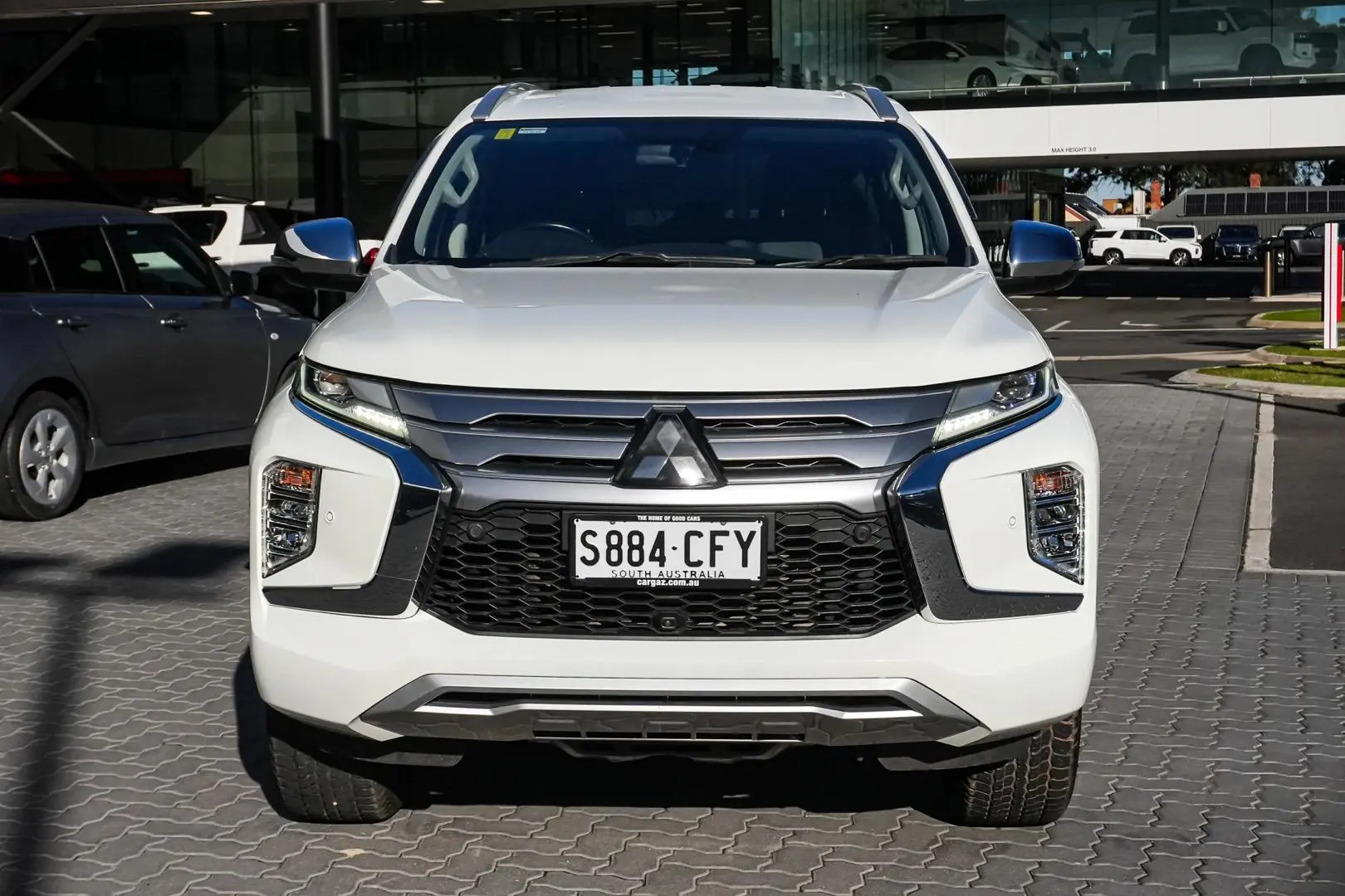 2020 Mitsubishi Pajero Sport Gallery Image 5