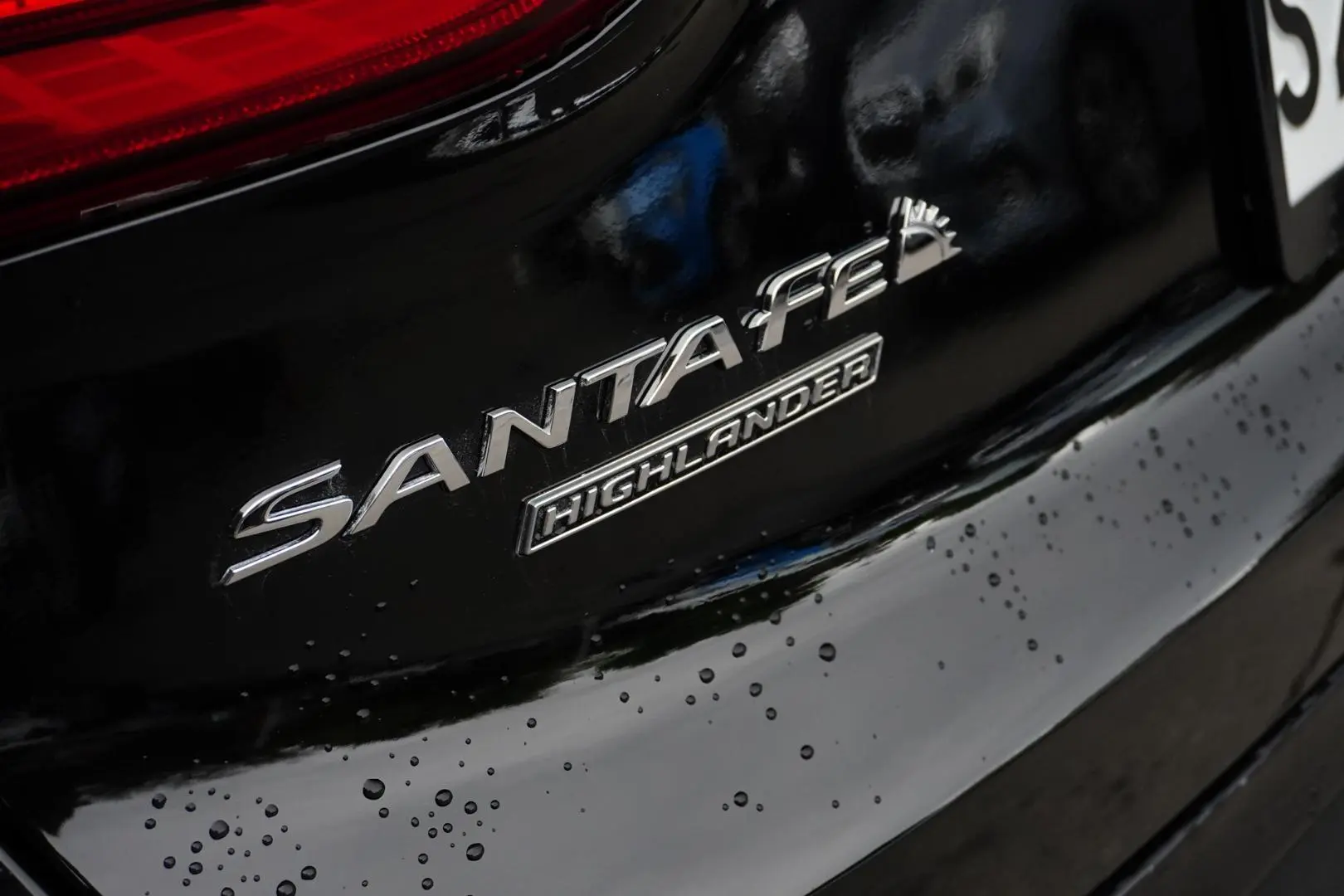 2018 Hyundai Santa Fe Gallery Image 15