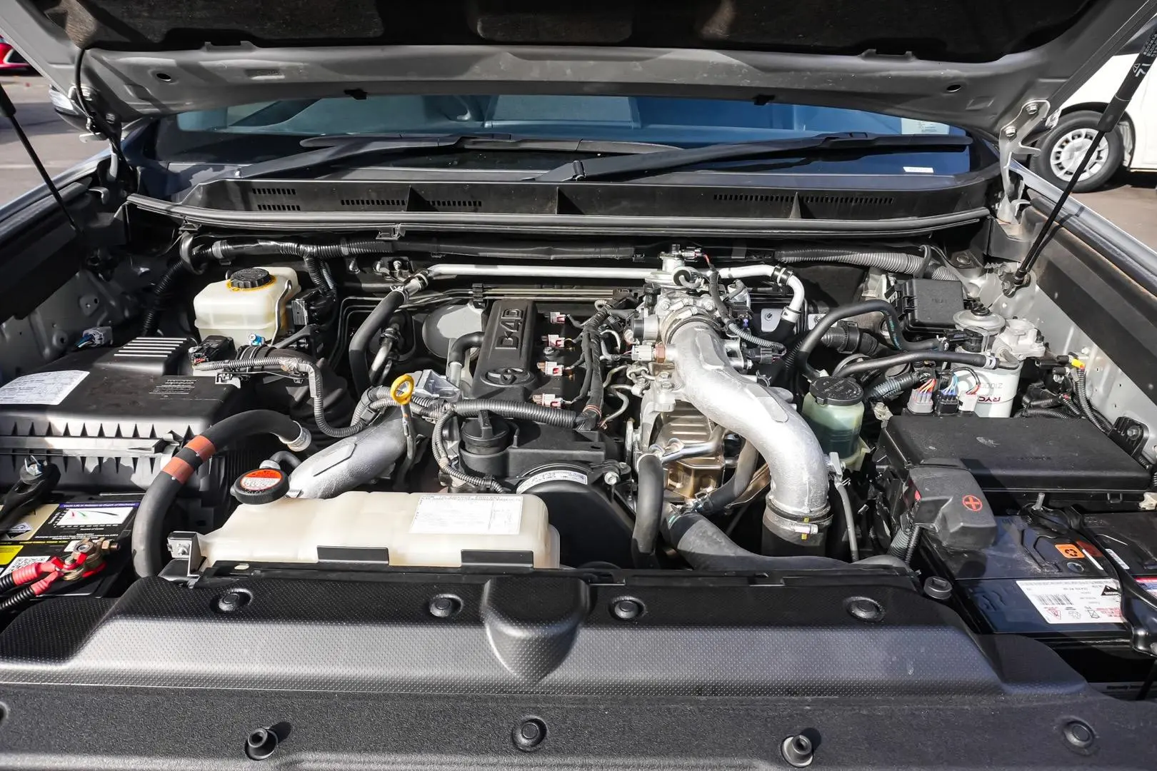 2015 Toyota Landcruiser Prado Gallery Image 24