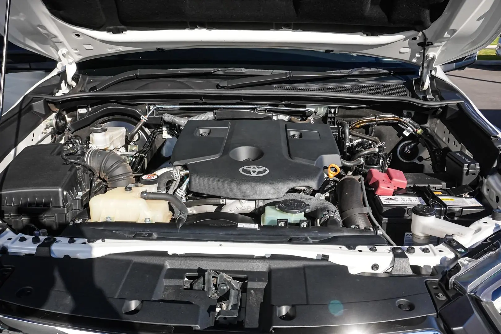2022 Toyota Hilux Gallery Image 23