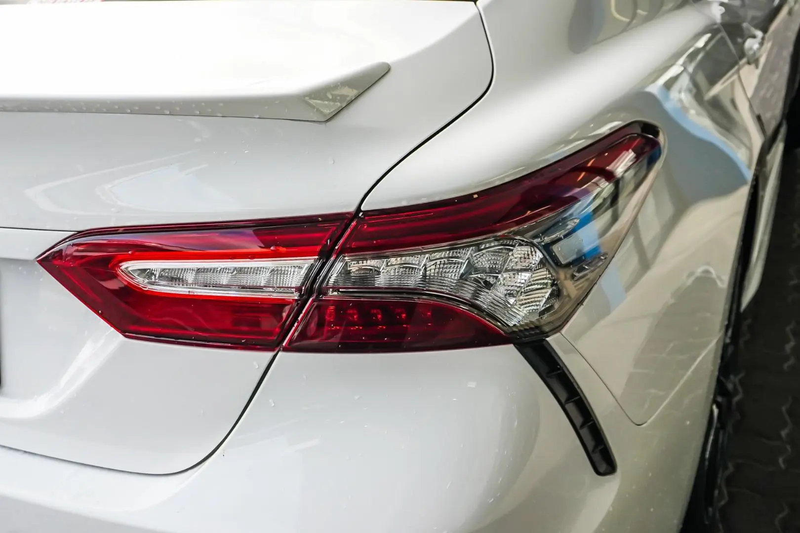 2019 Toyota Camry Gallery Image 14