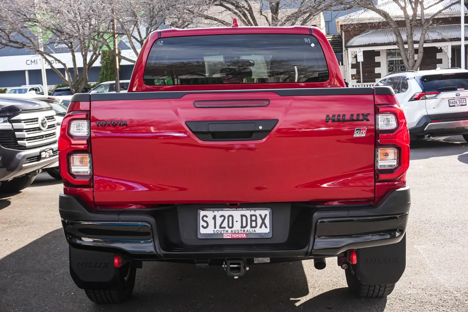 2023 Toyota Hilux Gallery Image 5