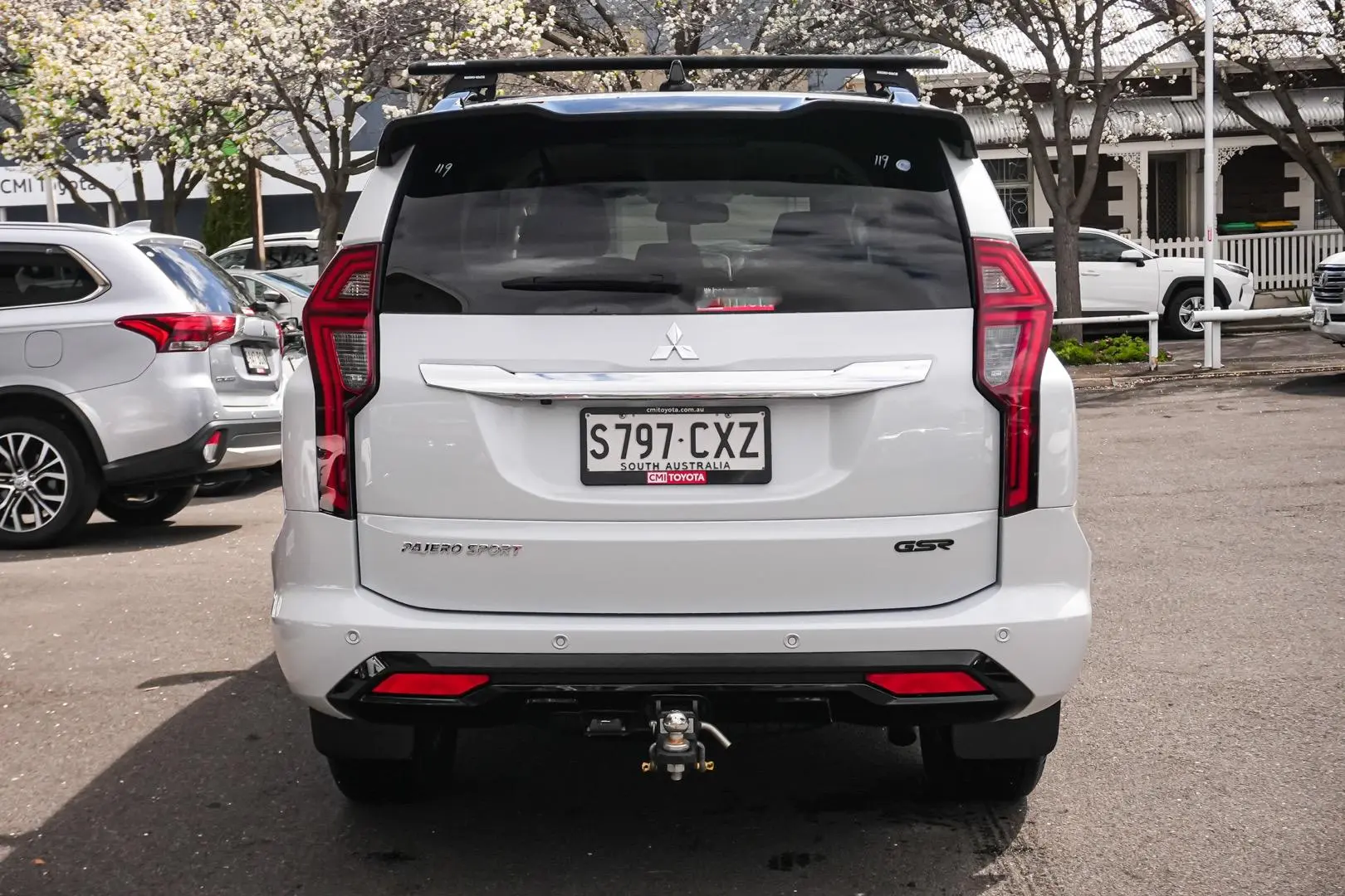 2023 Mitsubishi Pajero Sport Gallery Image 6