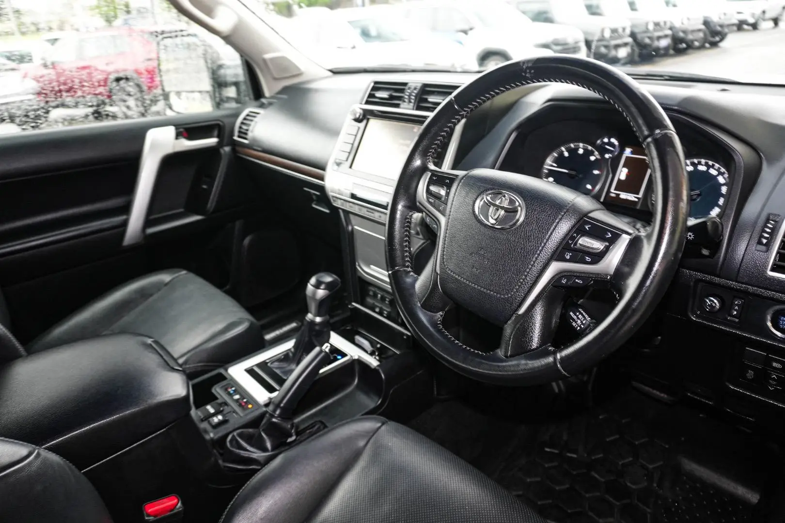 2019 Toyota Landcruiser Prado Gallery Image 15