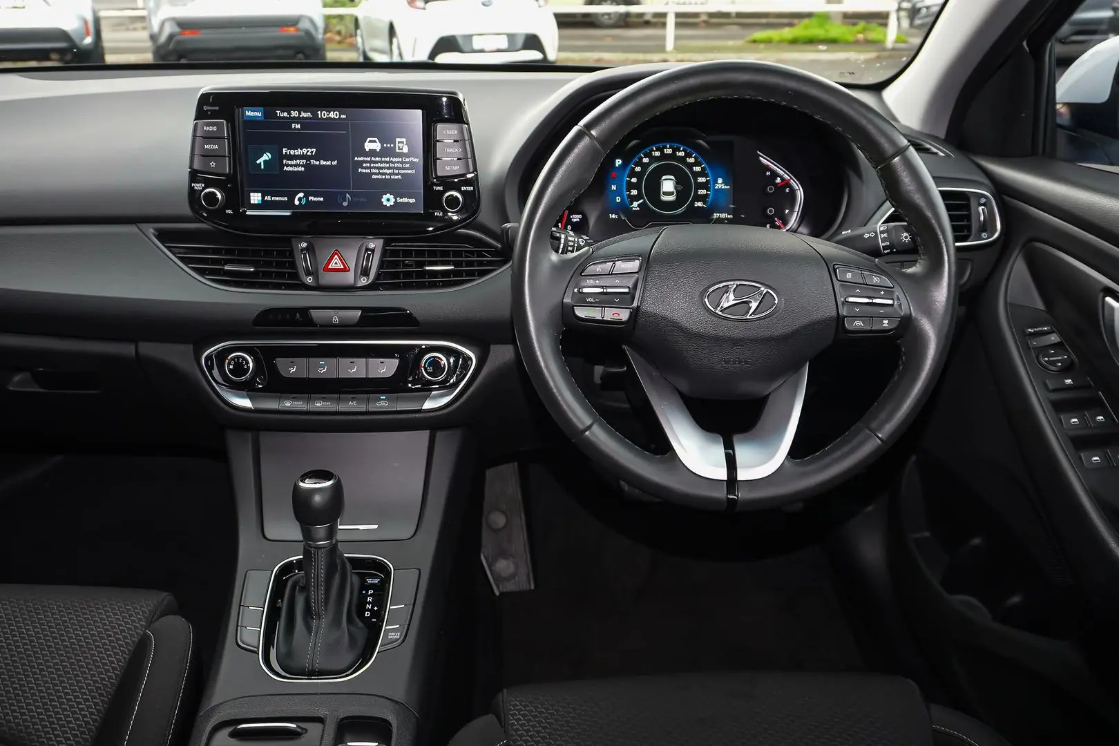 2022 Hyundai i30 Gallery Image 9
