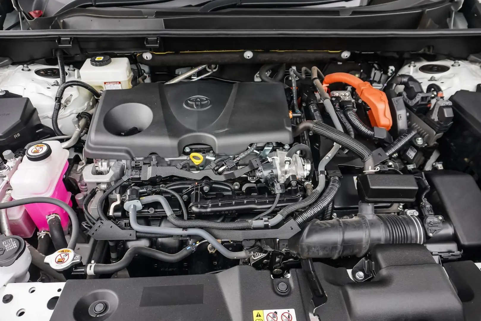 2022 Toyota RAV4 Gallery Image 25