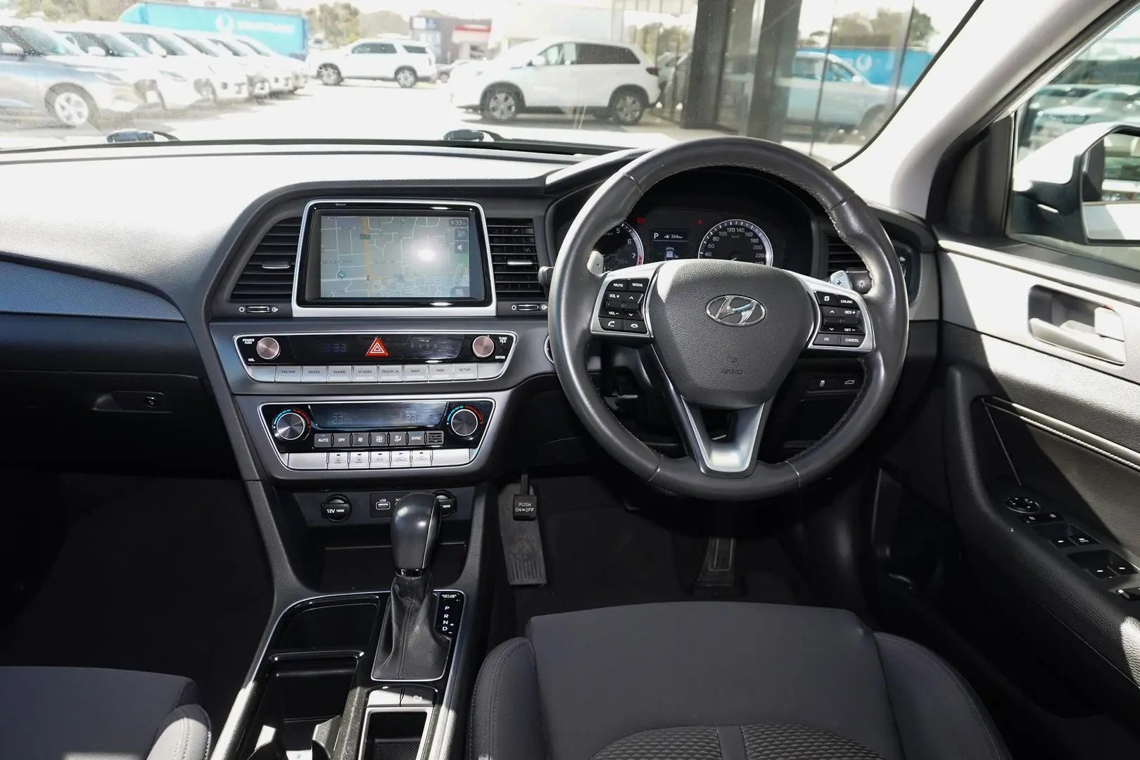 2018 Hyundai Sonata Gallery Image 8