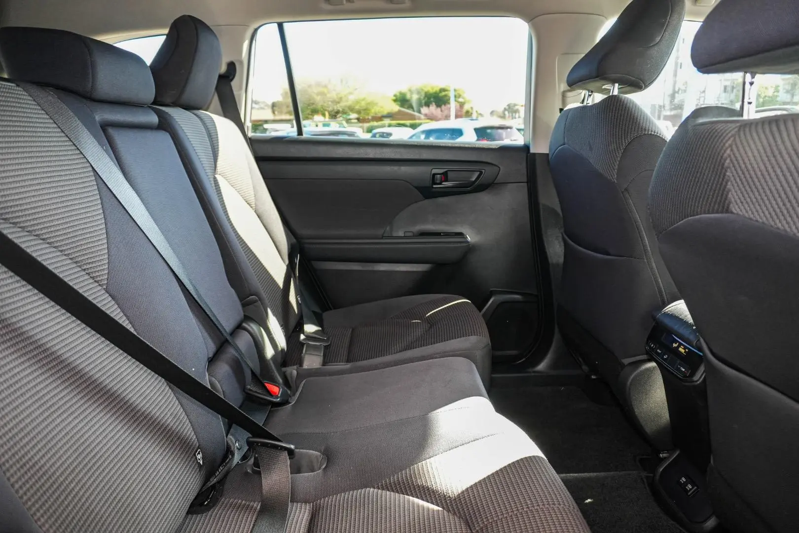 2021 Toyota Kluger Gallery Image 9