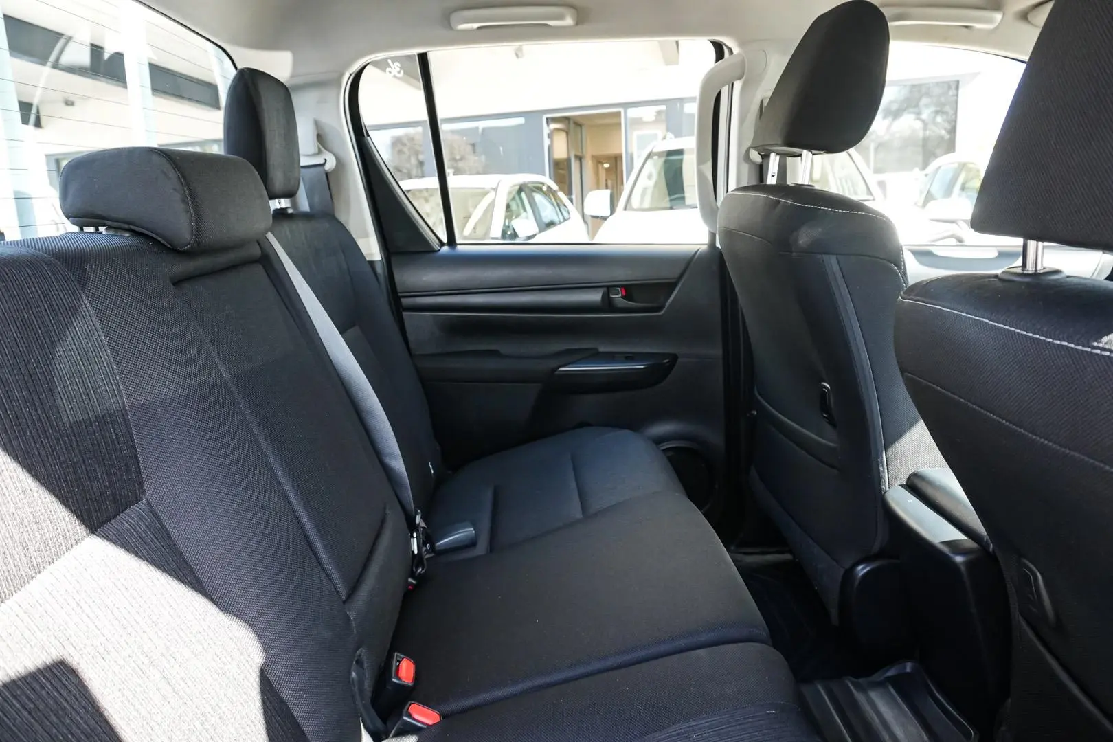 2022 Toyota Hilux Gallery Image 8
