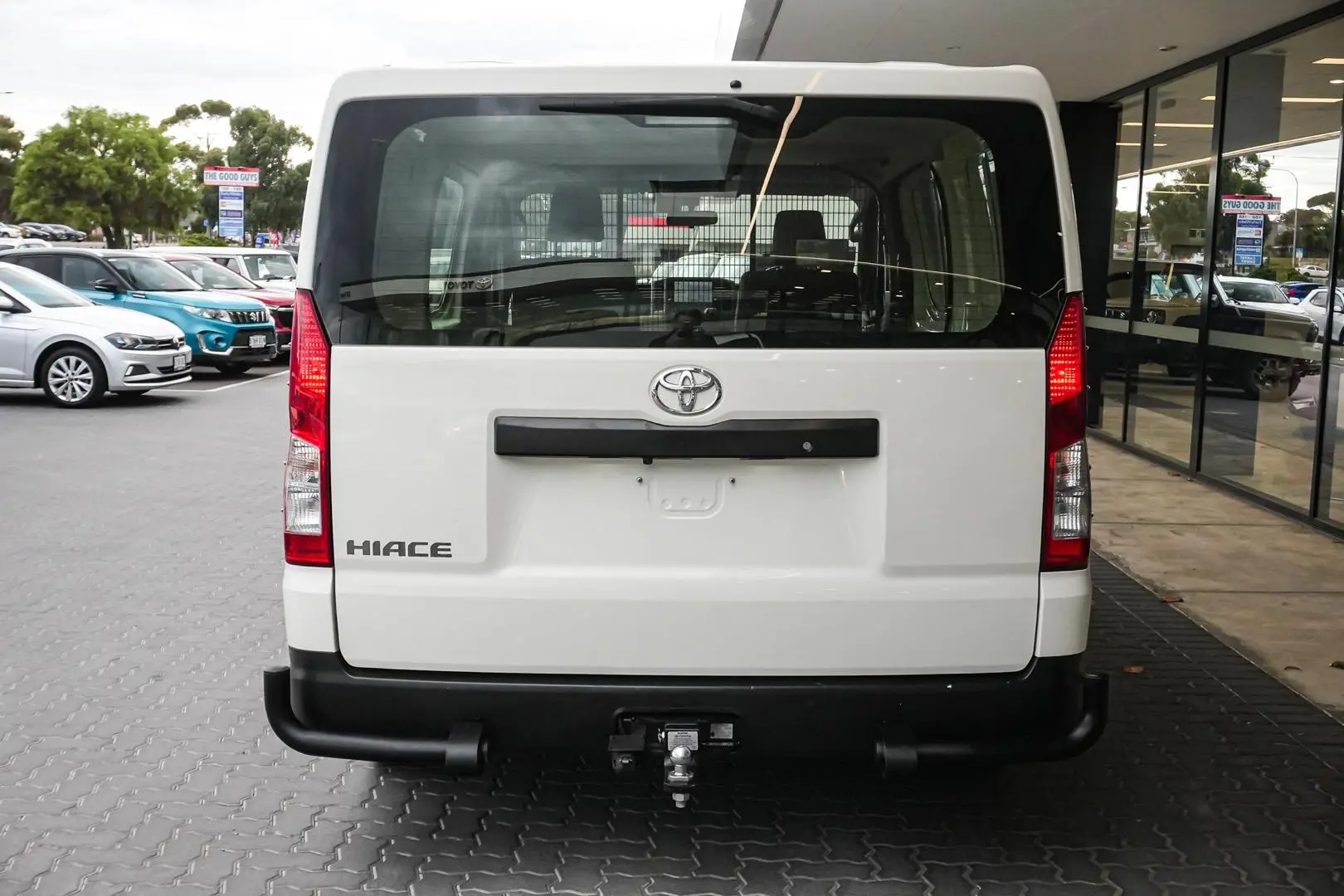 2022 Toyota Hiace Gallery Image 6