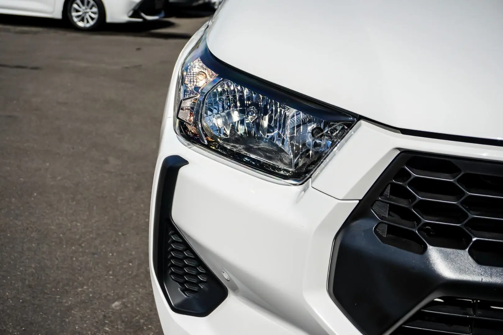 2024 Toyota Hilux Gallery Image 11