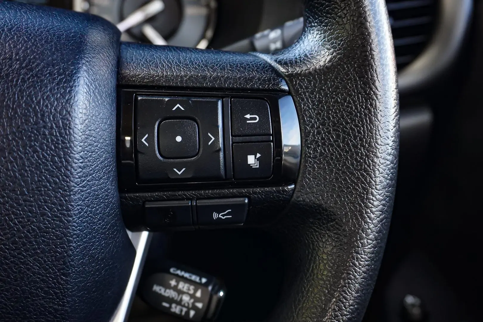 2022 Toyota Hilux Gallery Image 17