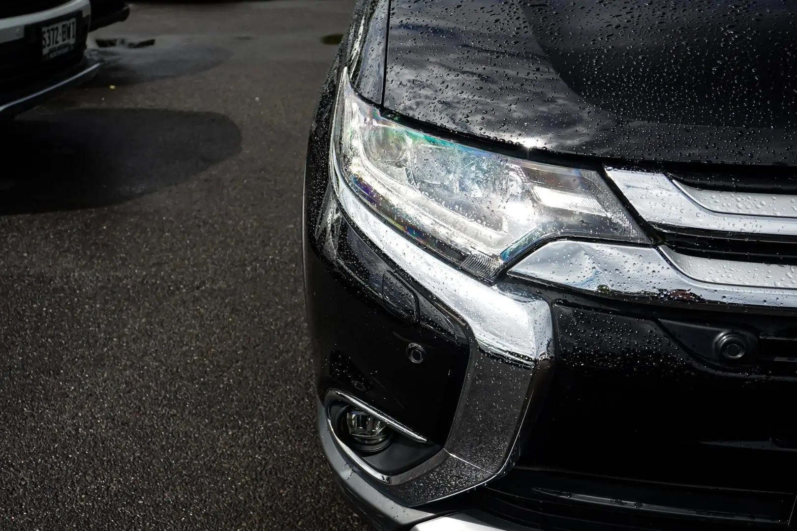 2017 Mitsubishi Outlander Gallery Image 12