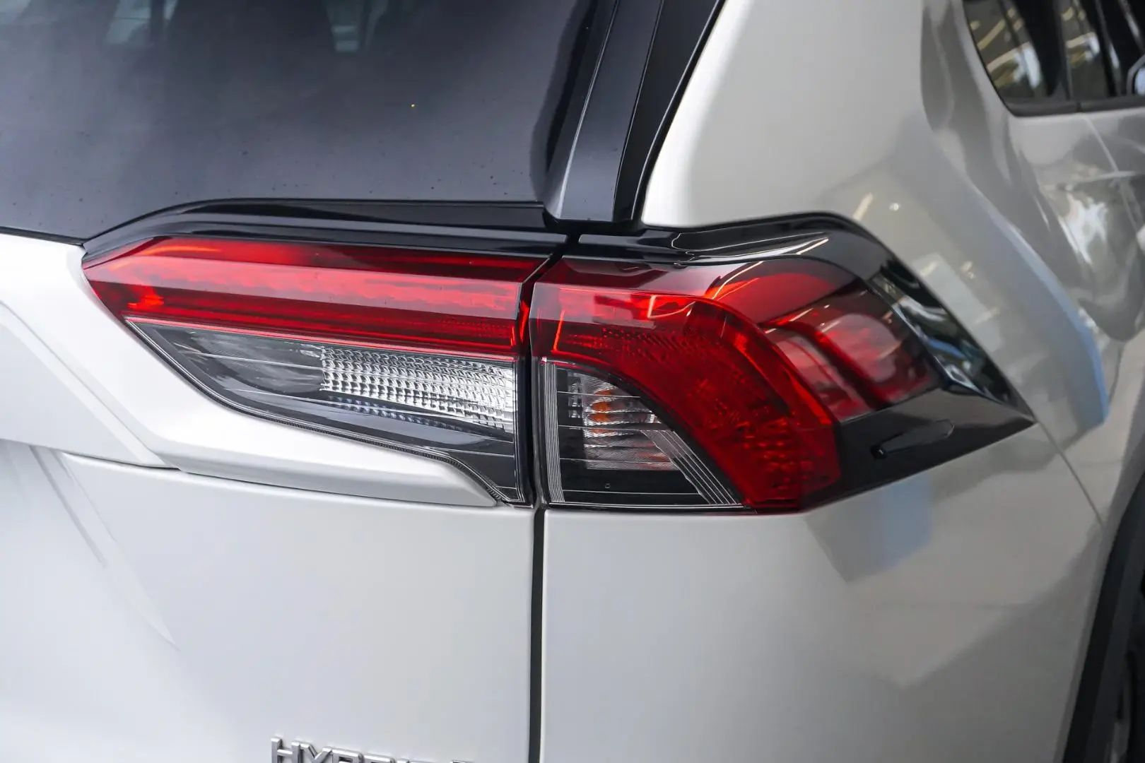 2019 Toyota RAV4 Gallery Image 14