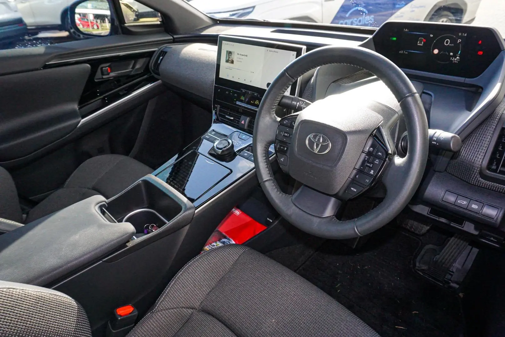2024 Toyota bZ4X Gallery Image 7