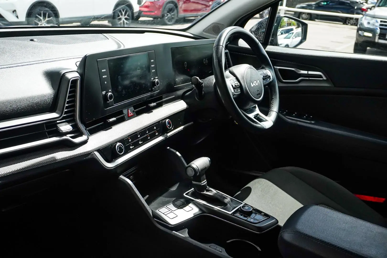 2022 Kia Sportage Gallery Image 10