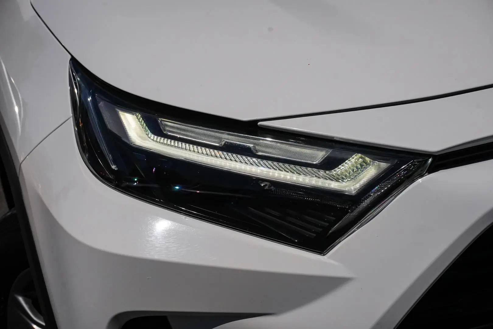 2023 Toyota RAV4 Gallery Image 12