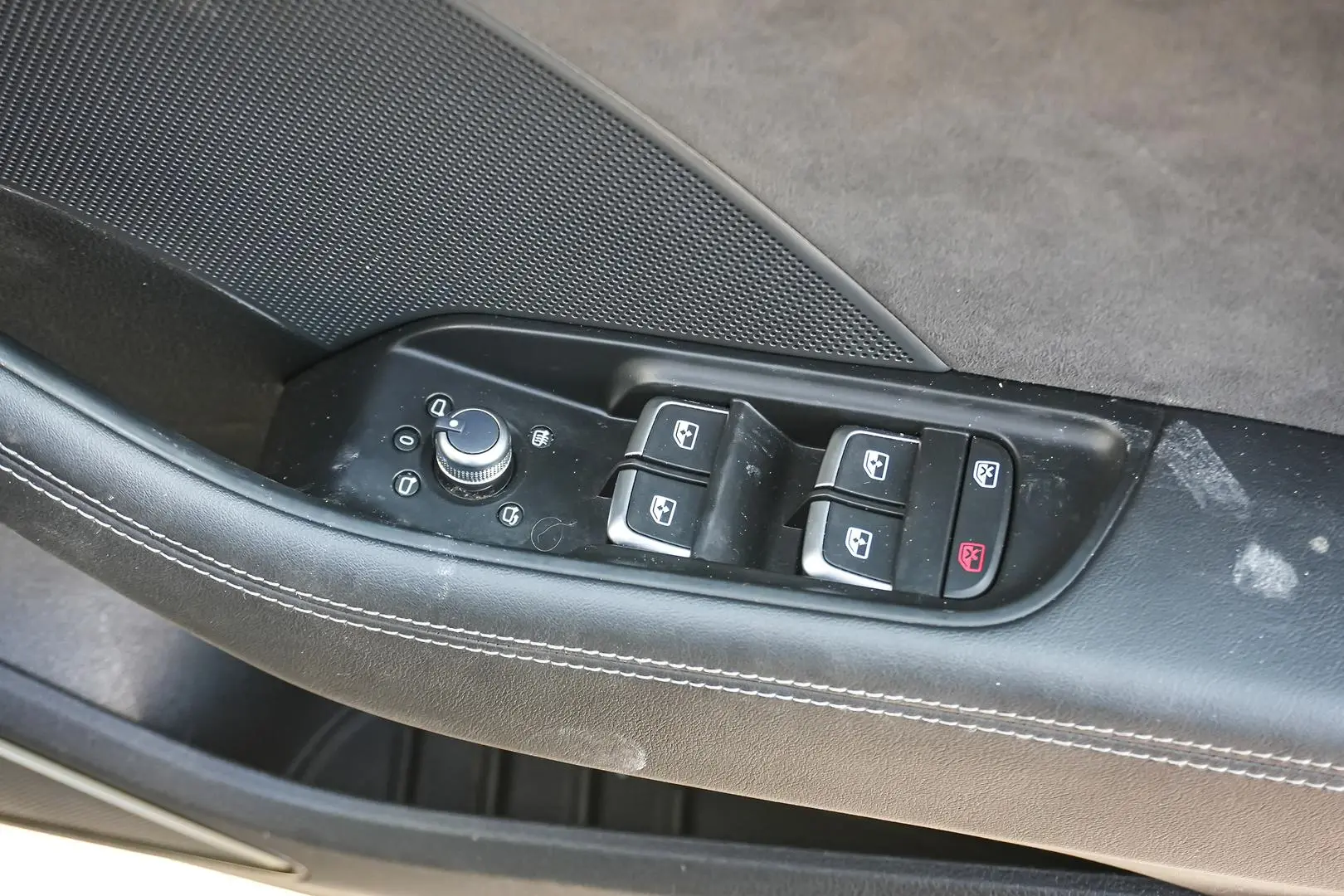 2018 Audi RS3 Gallery Image 16