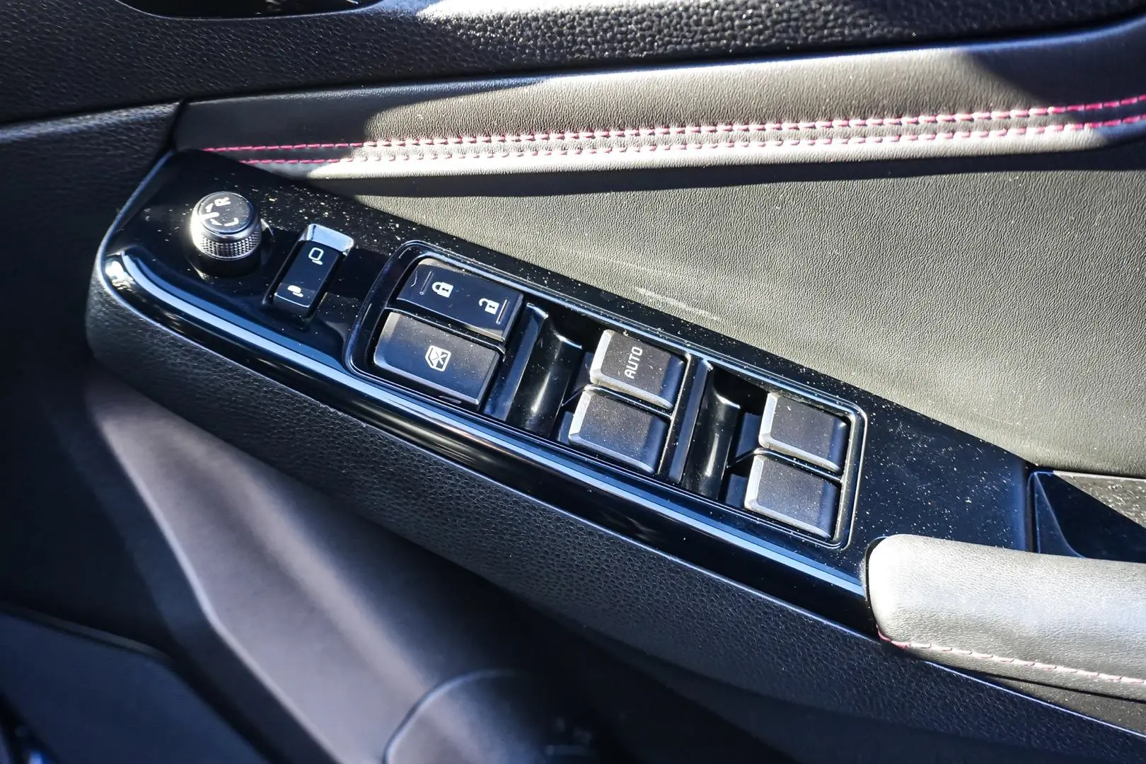 2022 Isuzu D-MAX Gallery Image 17