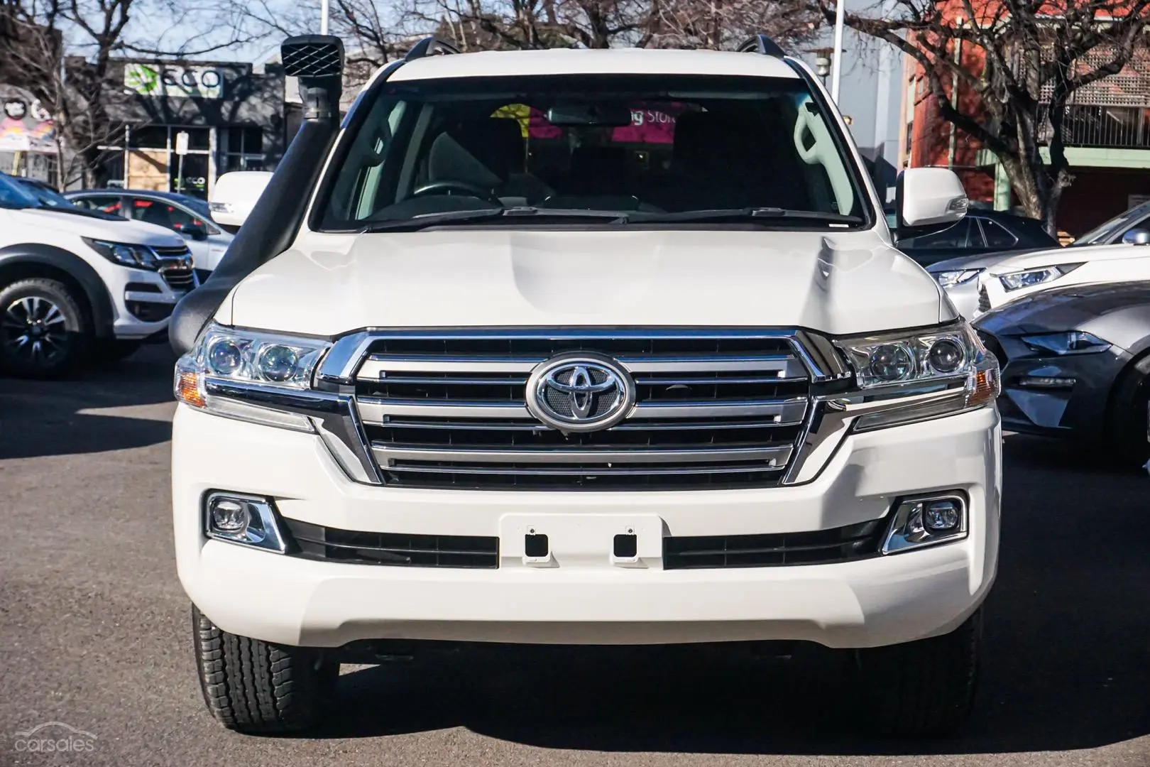 2017 Toyota Landcruiser Image 5