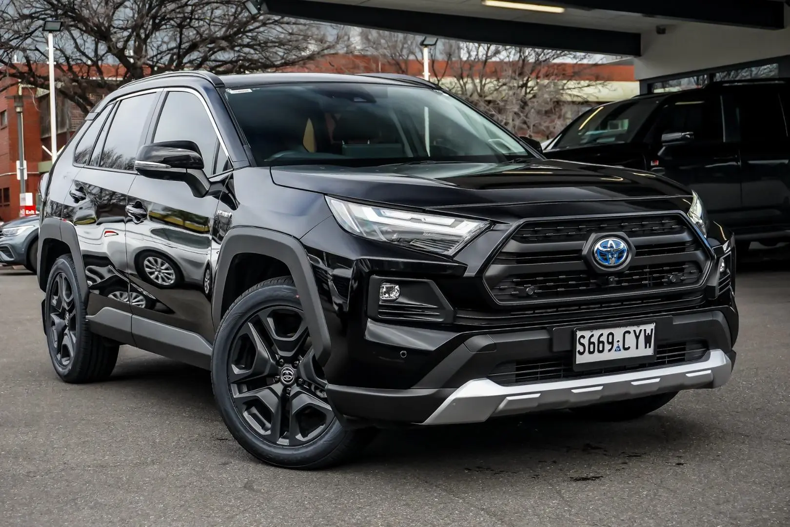 2023 Toyota RAV4 Gallery Image 2