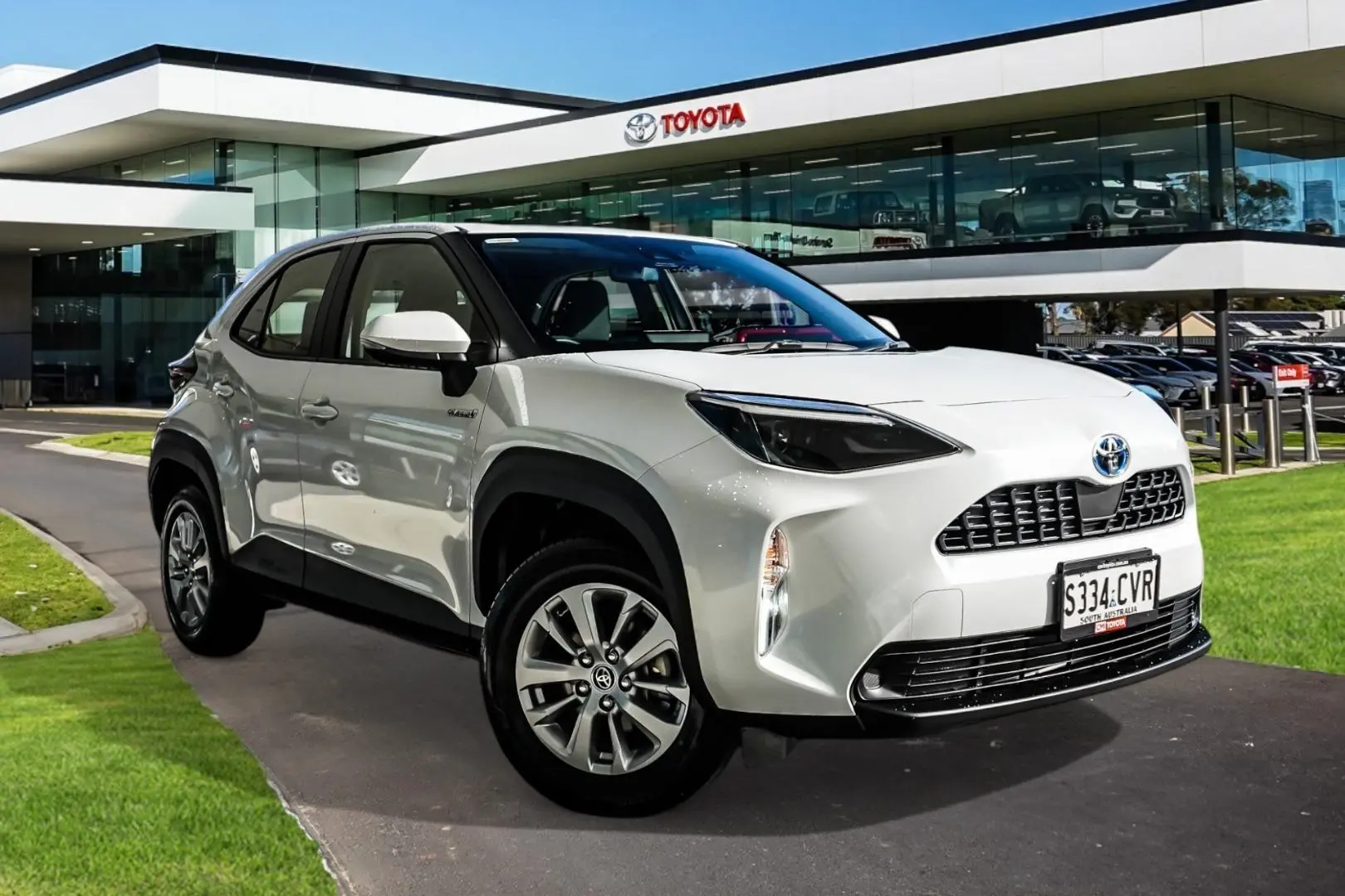 2023 Toyota Yaris Cross Gallery Image 1