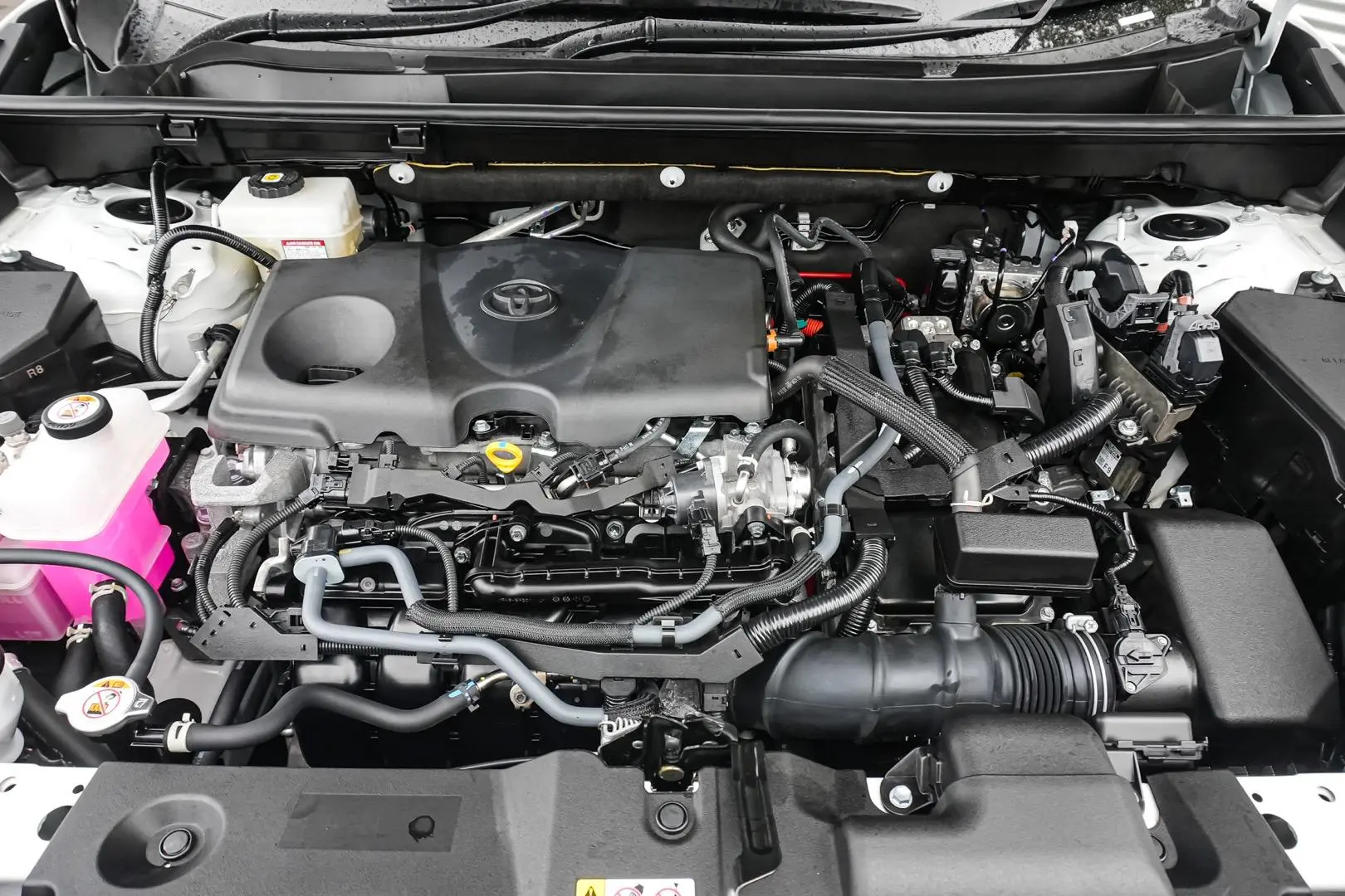 2024 Toyota RAV4 Gallery Image 23