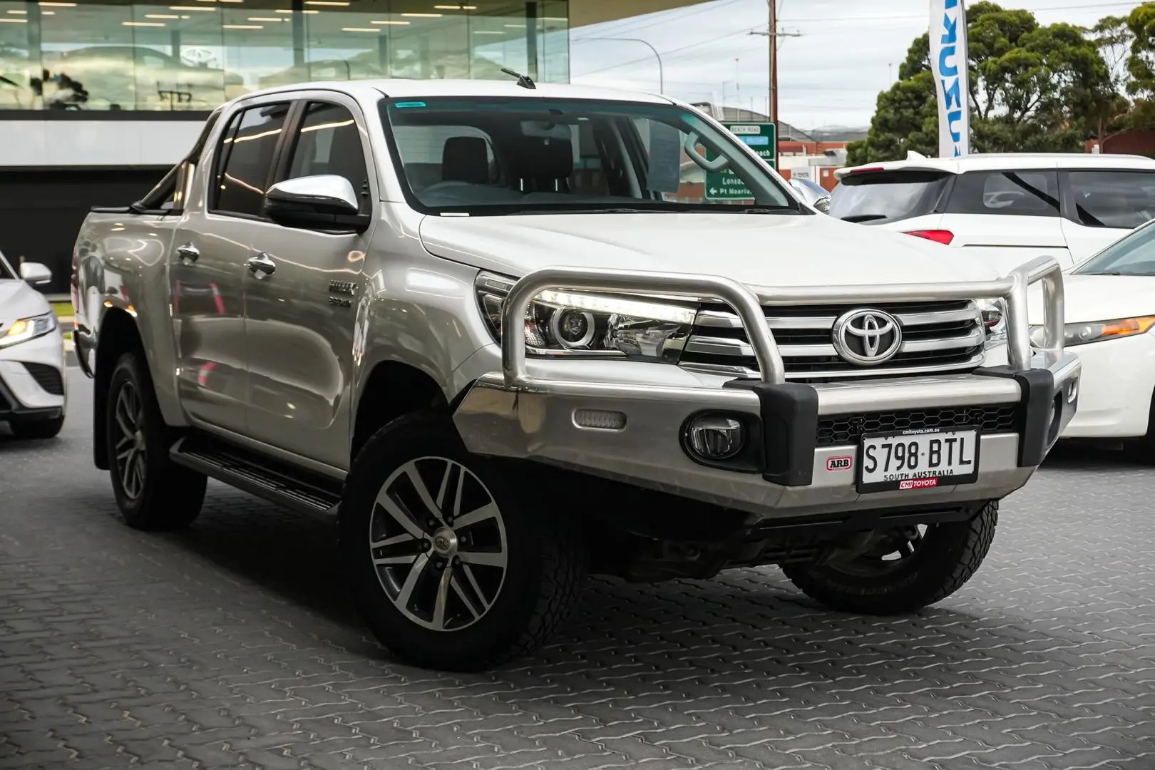 2018 Toyota Hilux Gallery Image 2