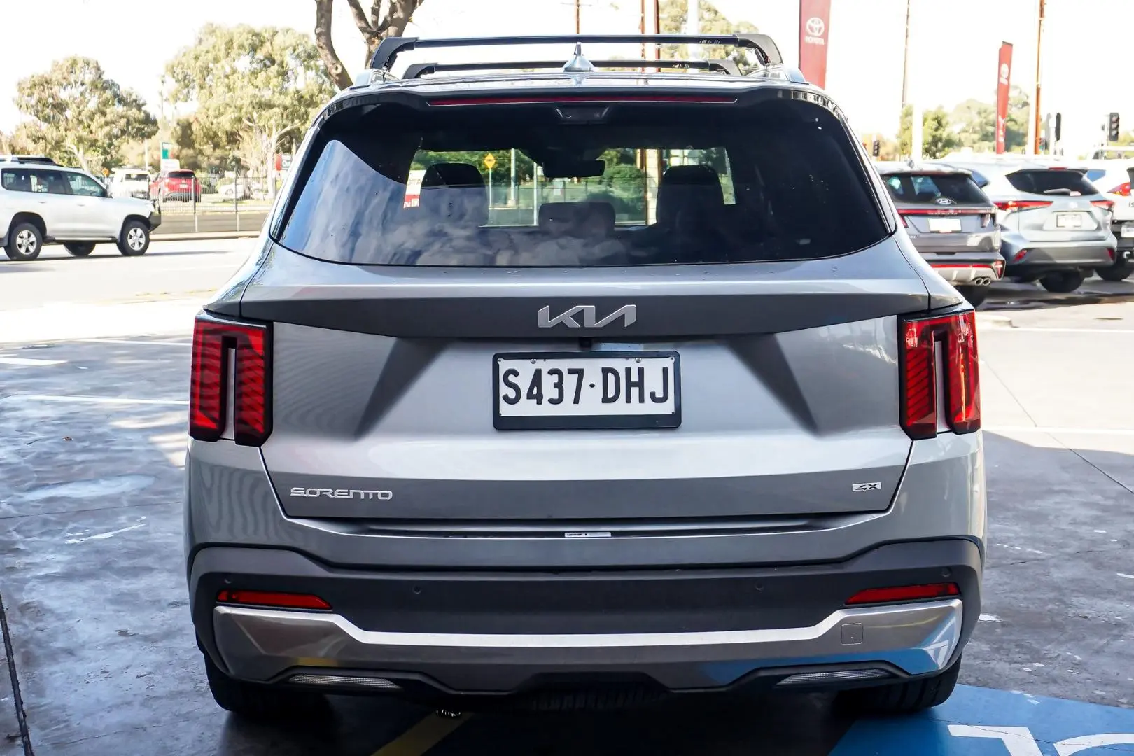 2025 Kia Sorento Gallery Image 6