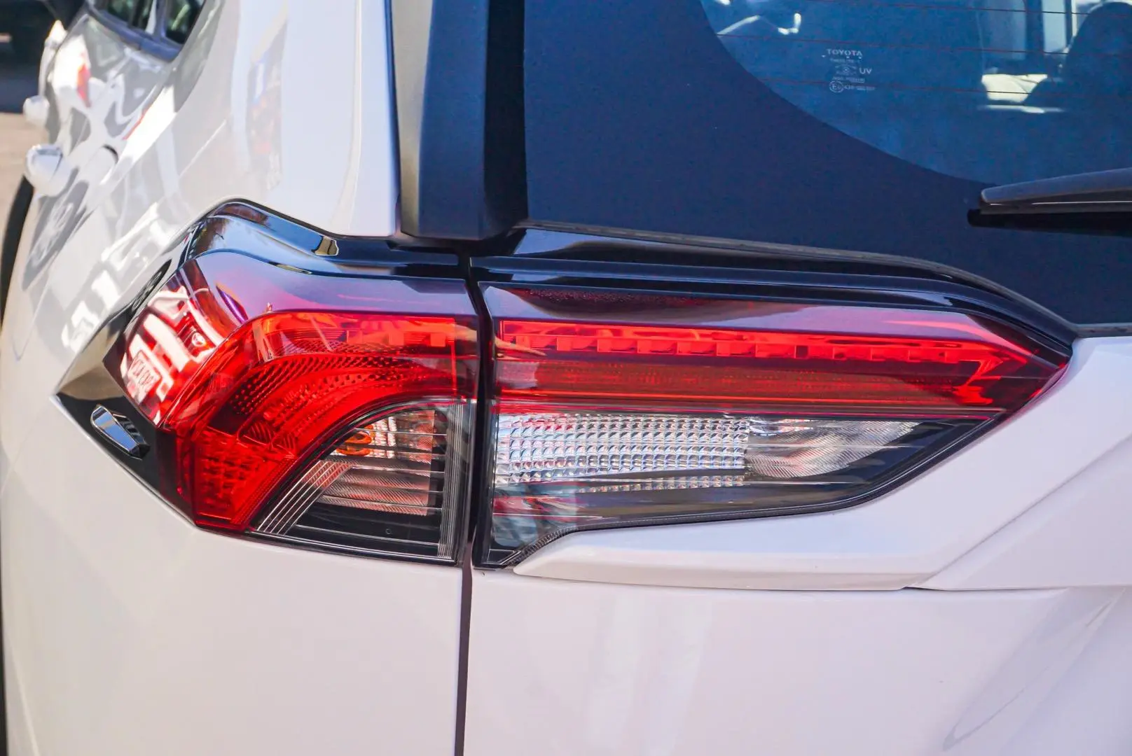 2022 Toyota RAV4 Gallery Image 13