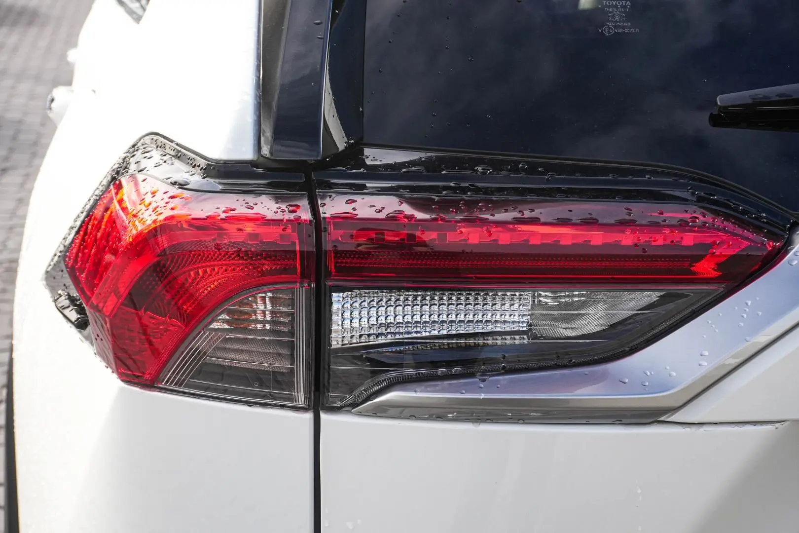 2020 Toyota RAV4 Gallery Image 14