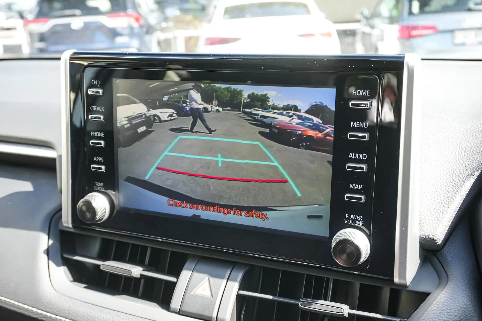 2022 Toyota RAV4 Gallery Image 23