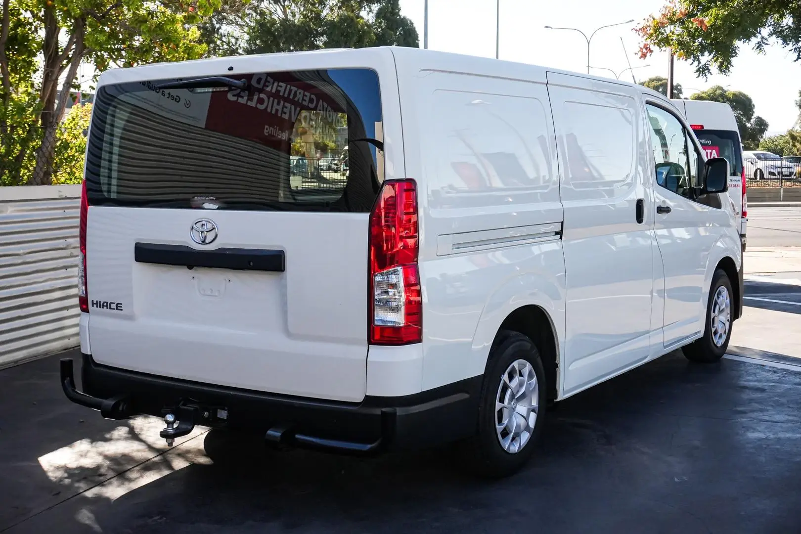 2022 Toyota Hiace Gallery Image 3