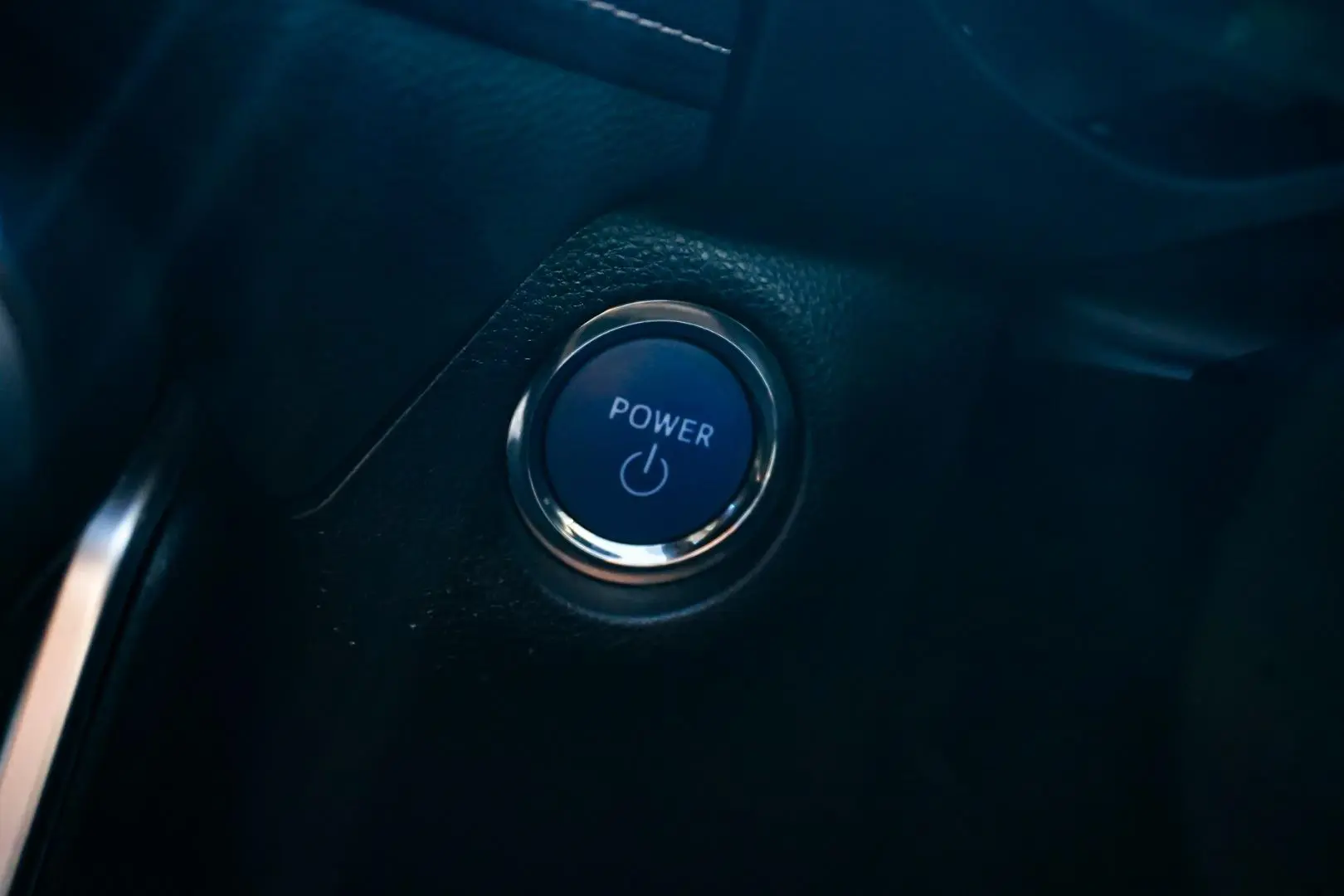 2020 Toyota RAV4 Gallery Image 25