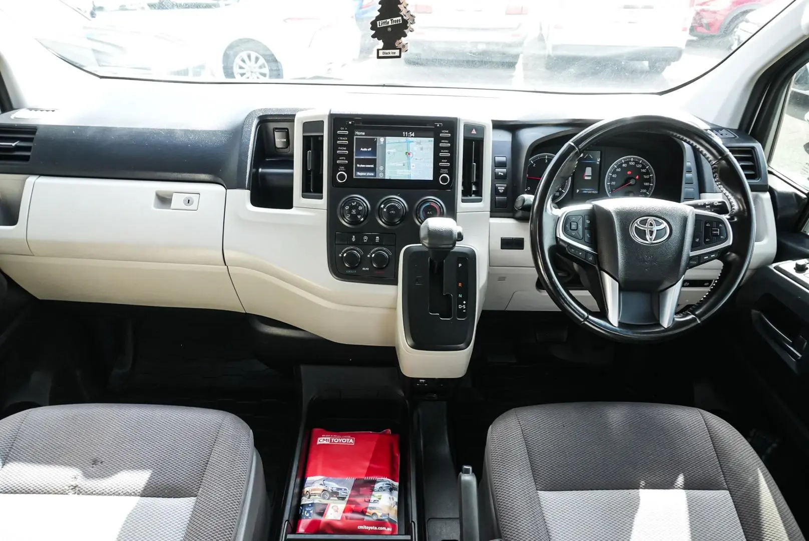 2019 Toyota Hiace Gallery Image 10