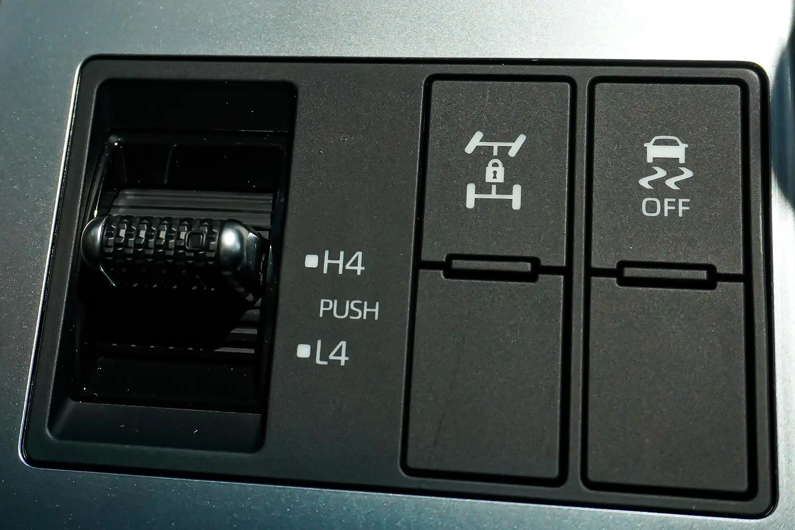 2026 Toyota Landcruiser Prado Gallery Image 20