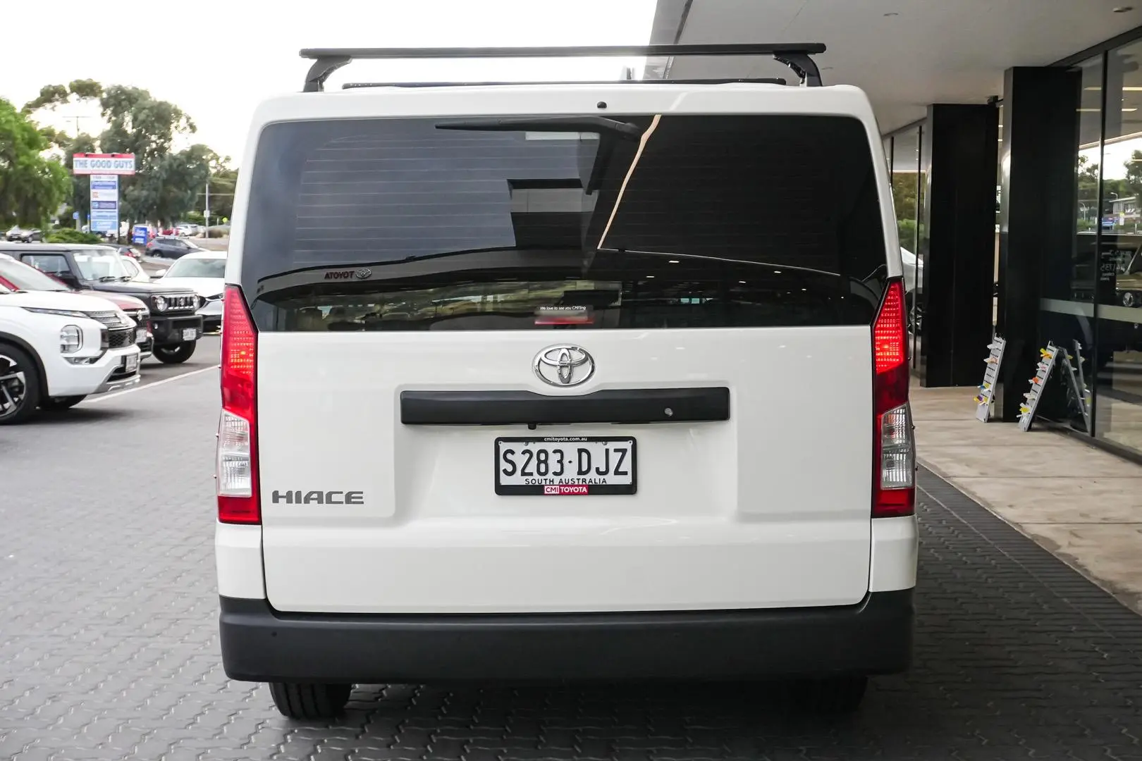 2020 Toyota Hiace Gallery Image 6