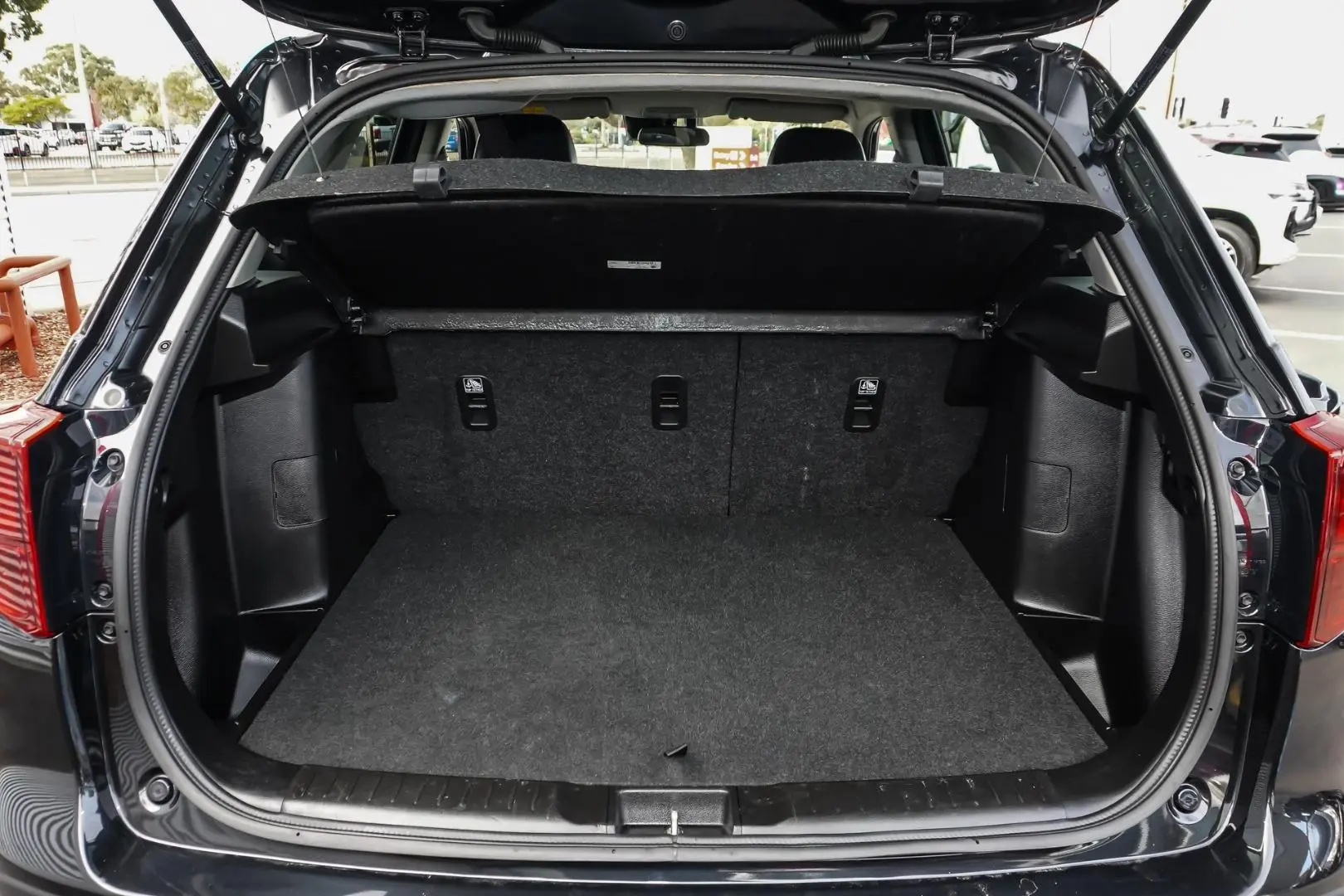 2021 Suzuki Vitara Gallery Image 10