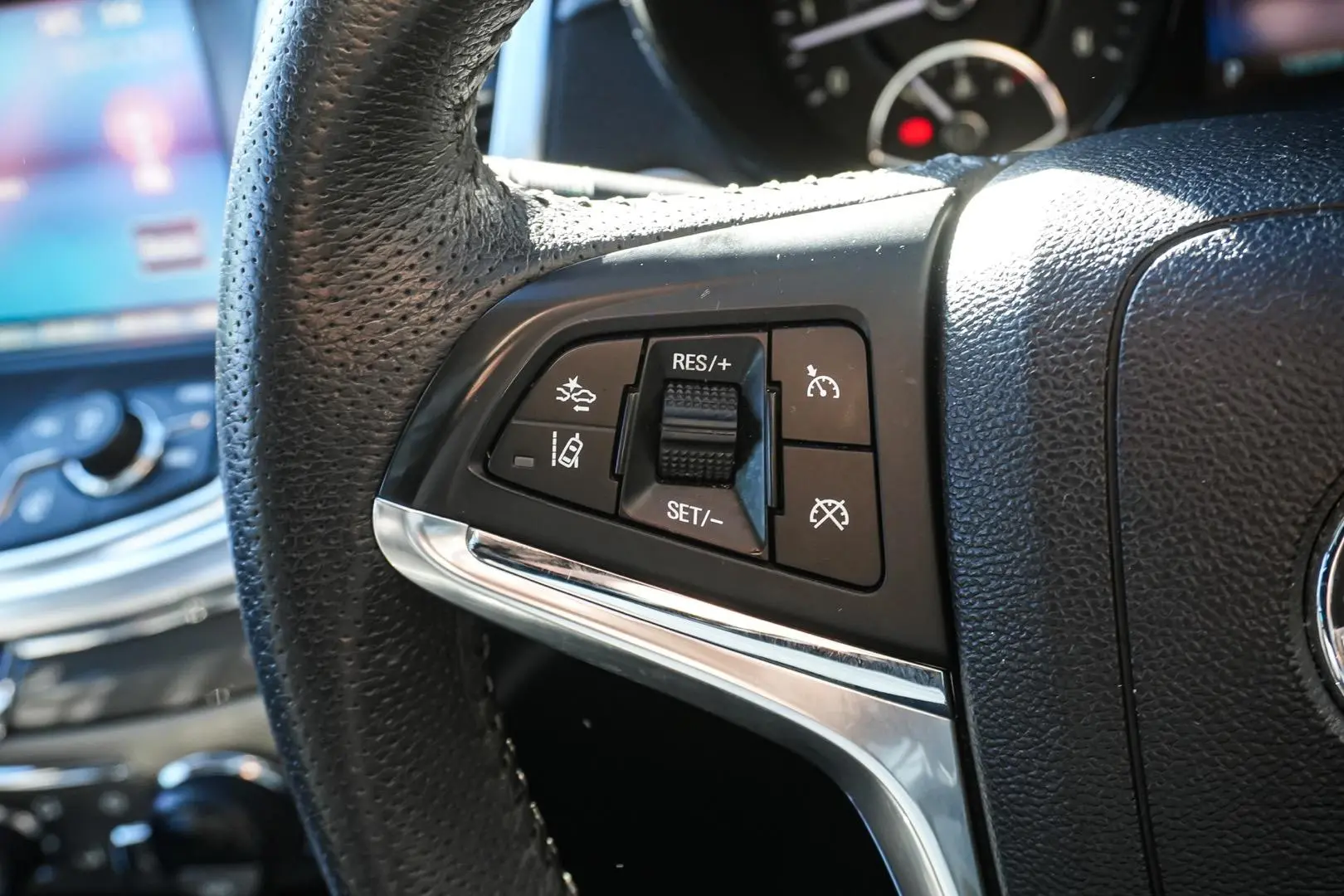 2017 Holden Calais Gallery Image 19