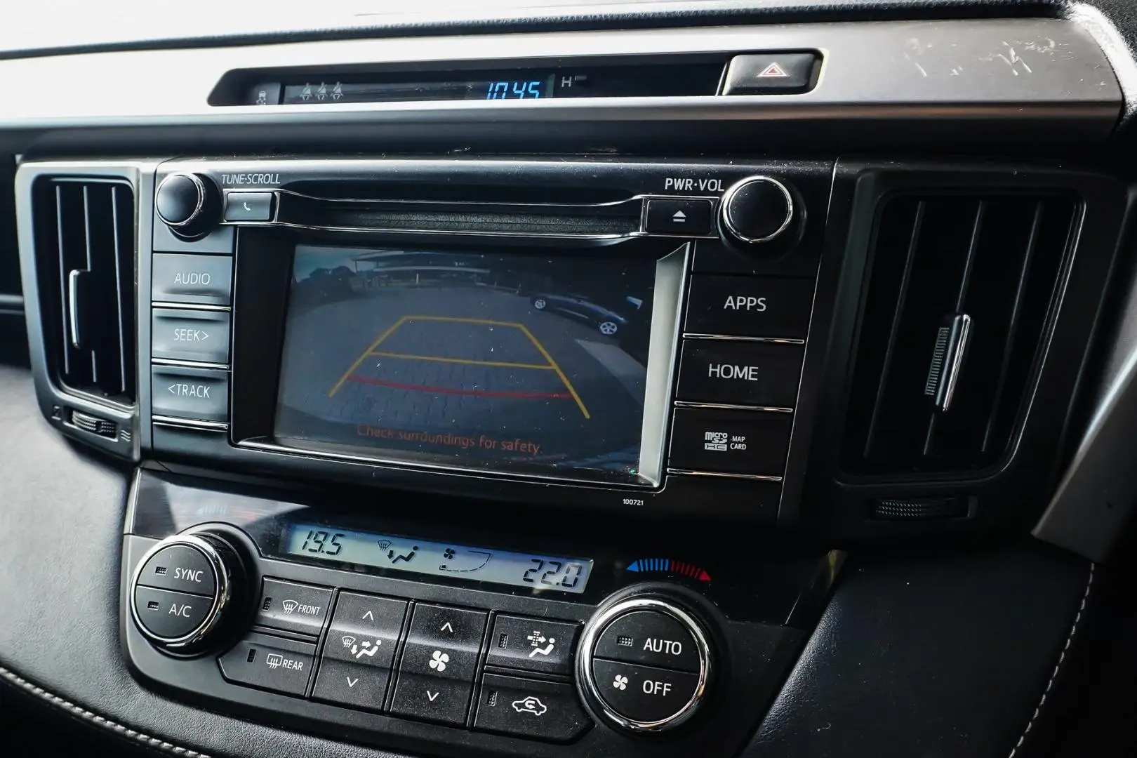 2018 Toyota RAV4 Gallery Image 25