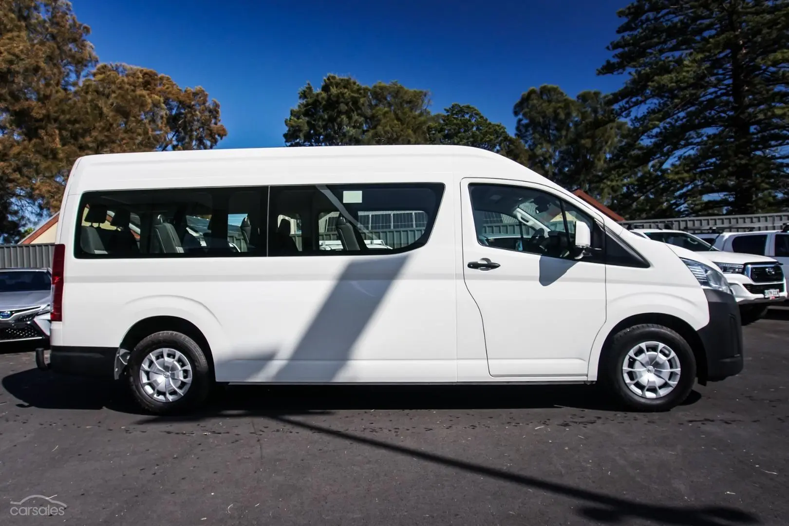 2019 Toyota Hiace Image 3